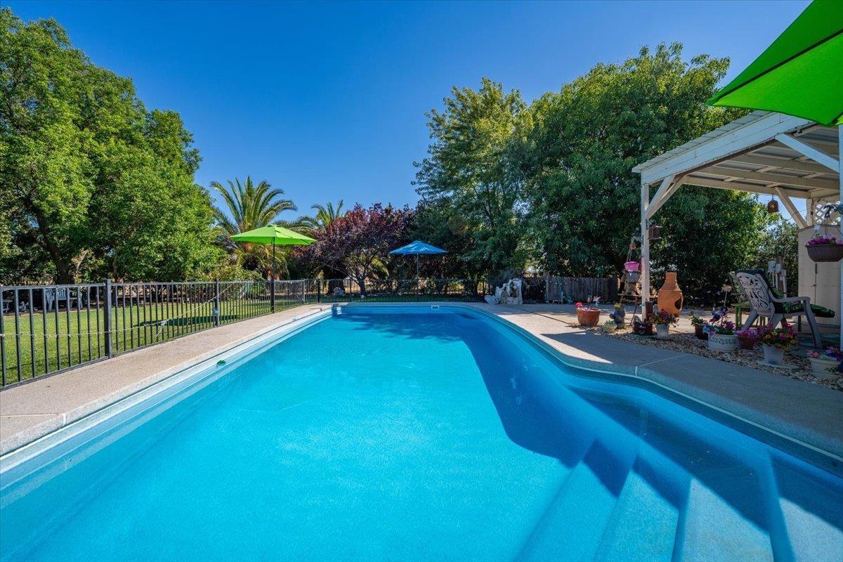 Gerber, California, 96035, United States, 4 Bedrooms Bedrooms, ,3 BathroomsBathrooms,Residential,For Sale,1927248