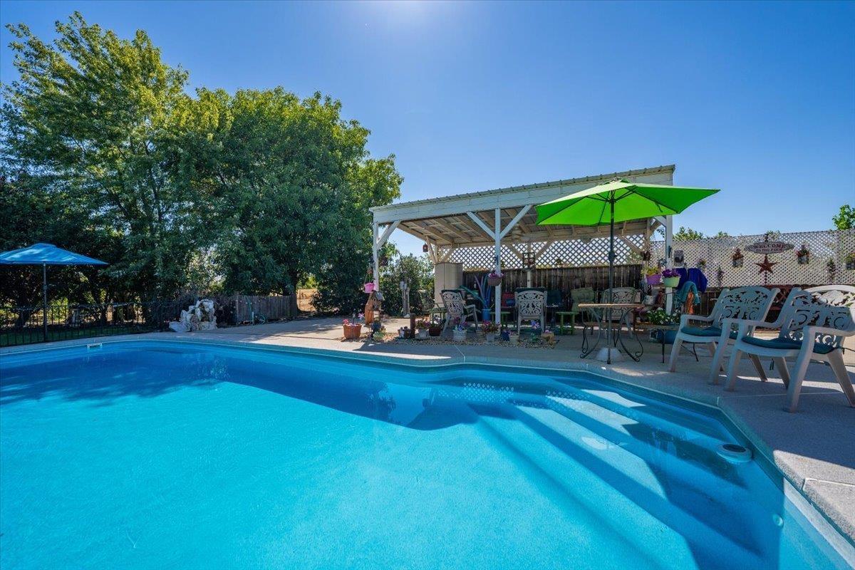 Gerber, California, 96035, United States, 4 Bedrooms Bedrooms, ,3 BathroomsBathrooms,Residential,For Sale,1927248