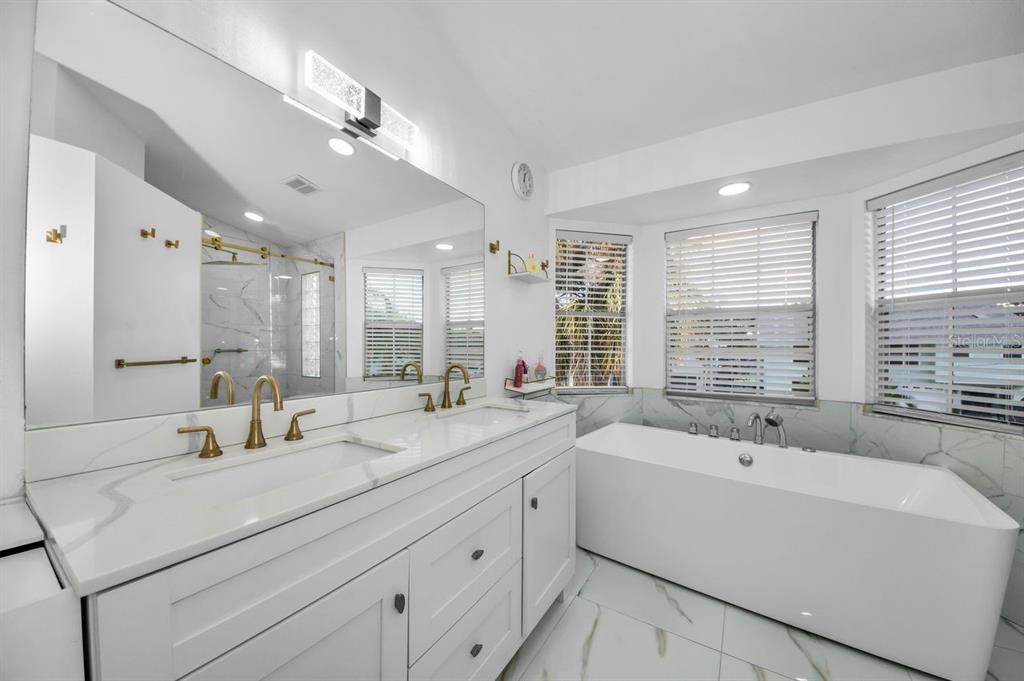 New Port Richey, Florida, 34653, United States, 4 Bedrooms Bedrooms, ,5 BathroomsBathrooms,Residential,For Sale,1989406