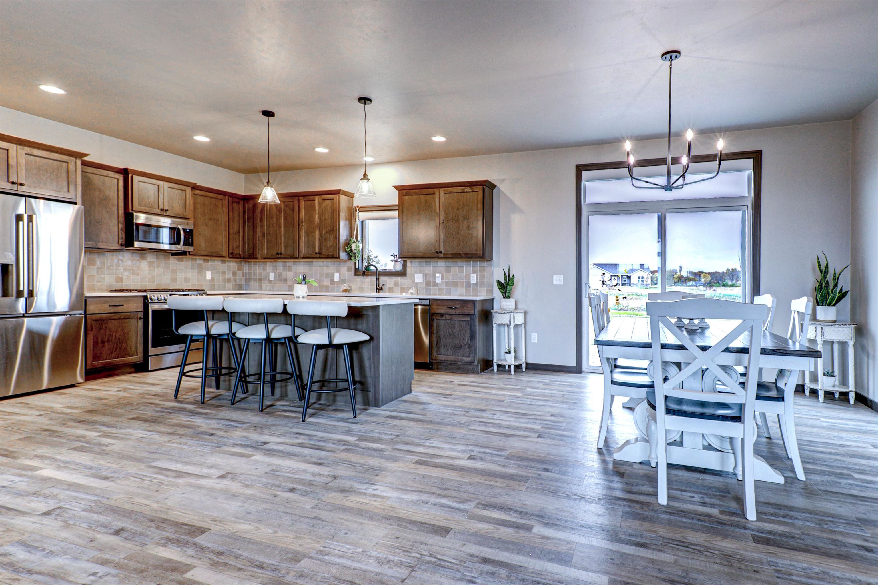 Sherwood, Wisconsin, 54169-2705, United States, 3 Bedrooms Bedrooms, ,3 BathroomsBathrooms,Residential,For Sale,1978161