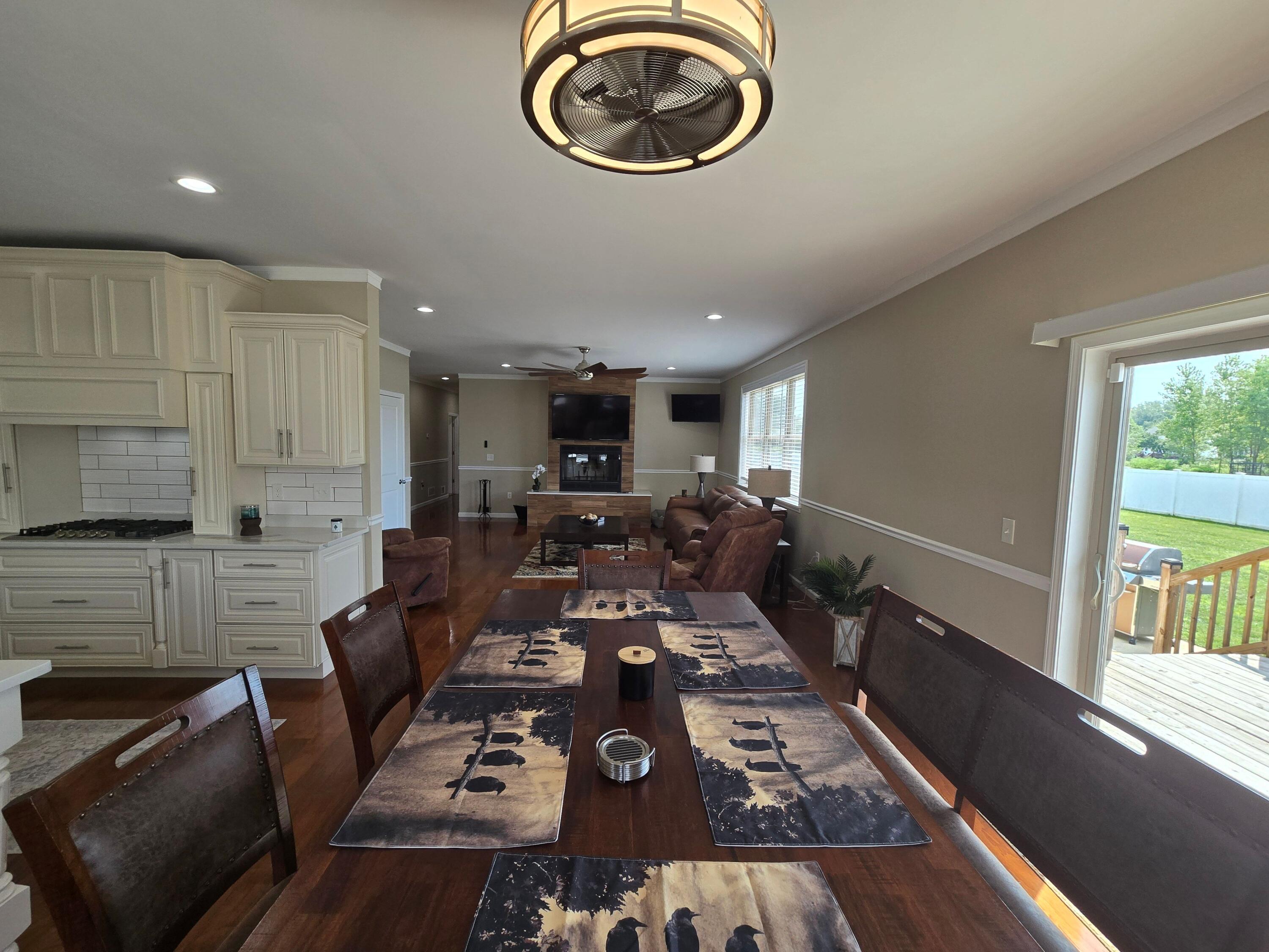 Belleville, Michigan, 48111, United States, 5 Bedrooms Bedrooms, ,5 BathroomsBathrooms,Residential,For Sale,1976520