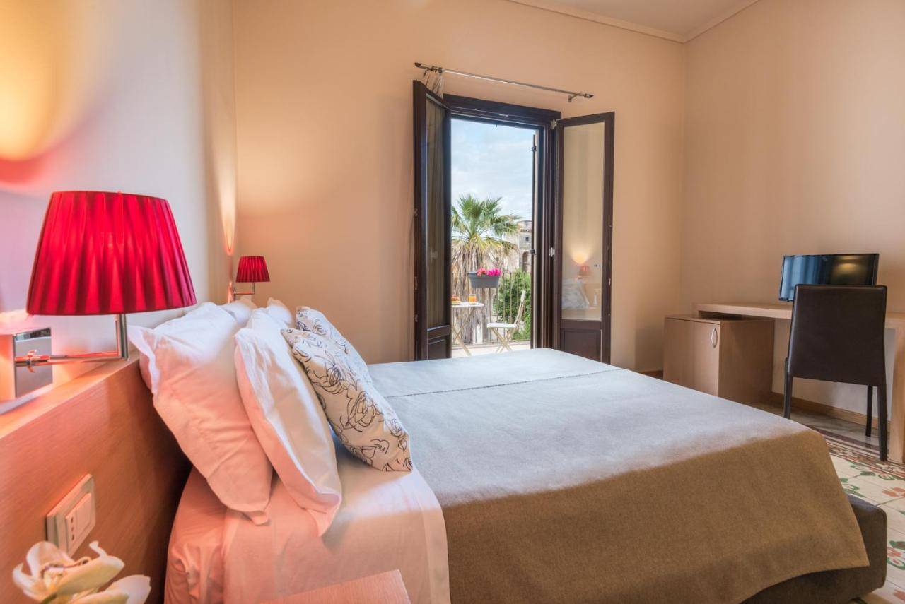Ragusa, Ragusa, 97100, IT, 11 Bedrooms Bedrooms, ,11 BathroomsBathrooms,Residential,For Sale,1687176