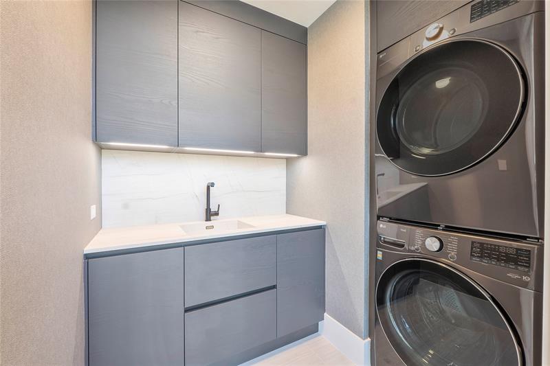 Fort Lauderdale, Florida, 33306, United States, 6 Bedrooms Bedrooms, ,8 BathroomsBathrooms,Residential,For Sale,1958113