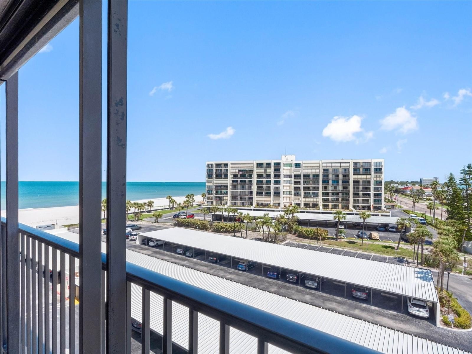 CLEARWATER BEACH, Florida, 33767, United States, 2 Bedrooms Bedrooms, ,2 BathroomsBathrooms,Residential,For Sale,1937556