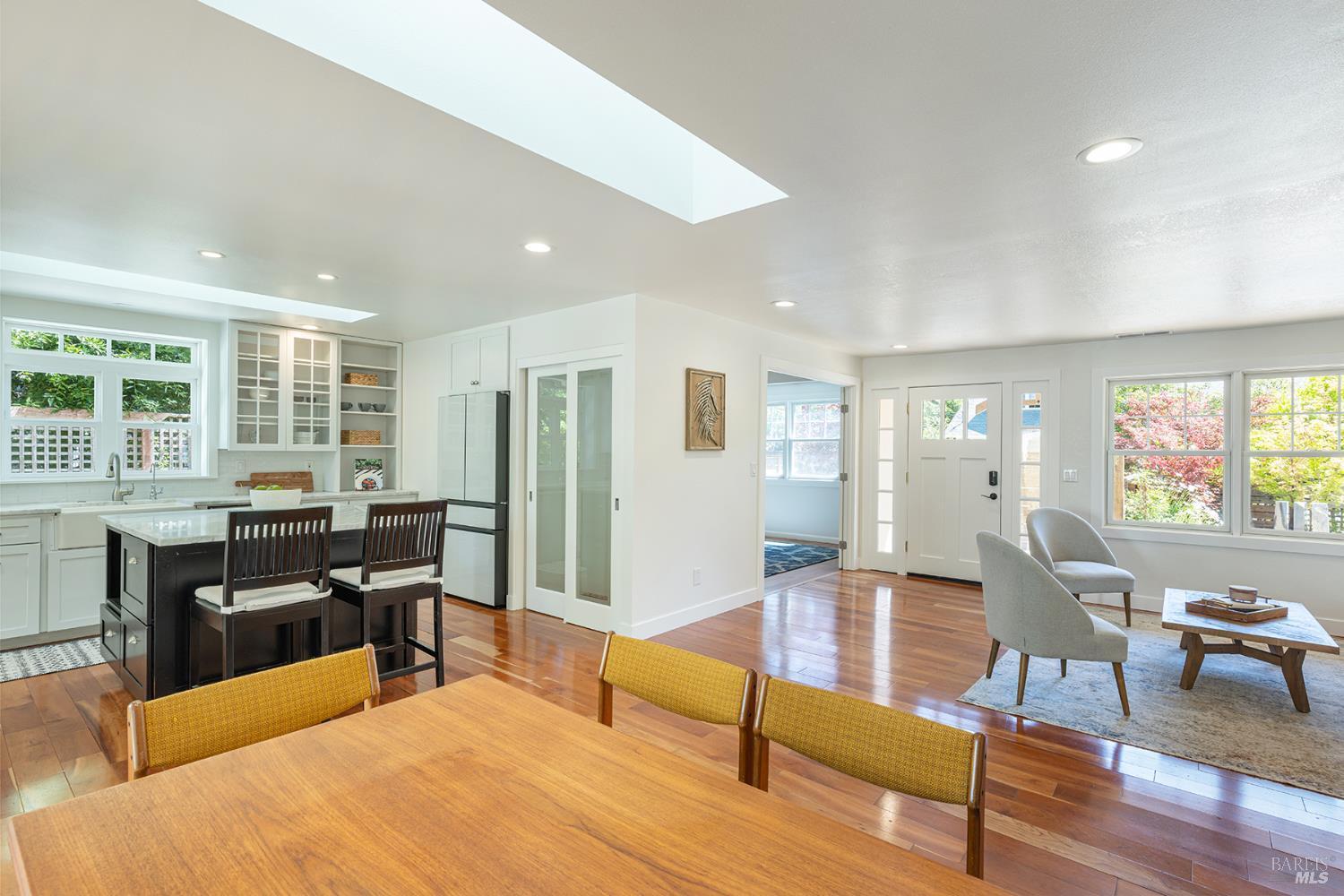 Glen Ellen, California, 95442, United States, 4 Bedrooms Bedrooms, ,3 BathroomsBathrooms,Residential,For Sale,1904205