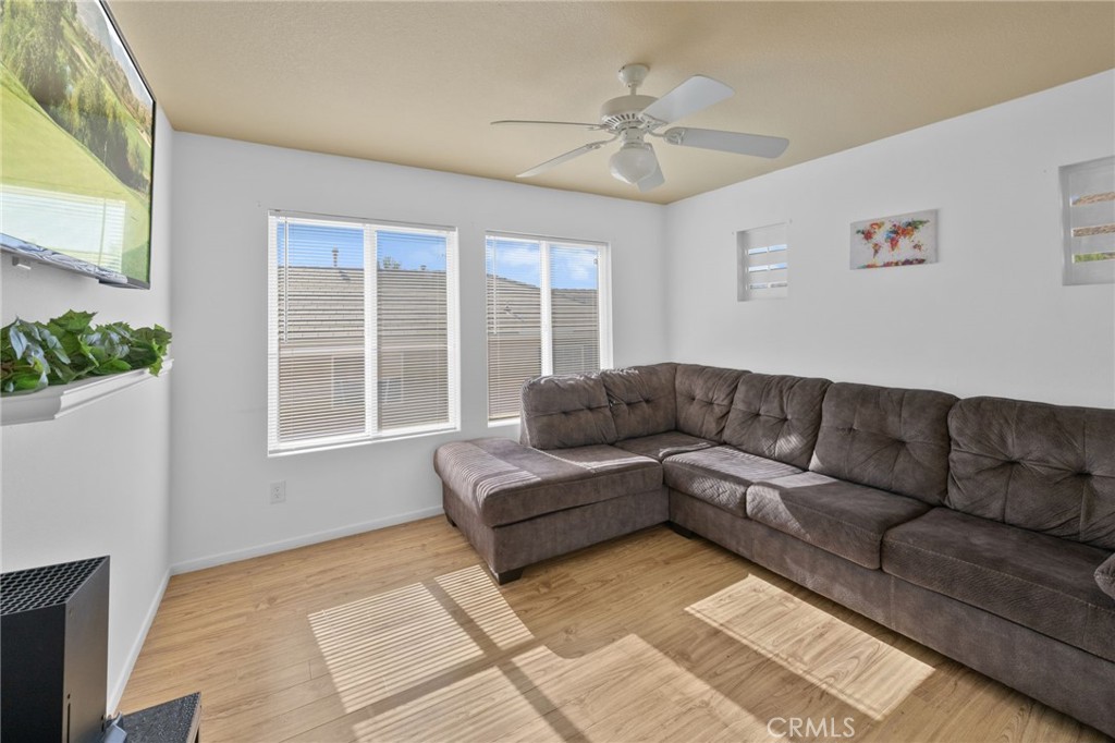 Lake Elsinore, California, 92532, United States, 5 Bedrooms Bedrooms, ,4 BathroomsBathrooms,Residential,For Sale,2012272