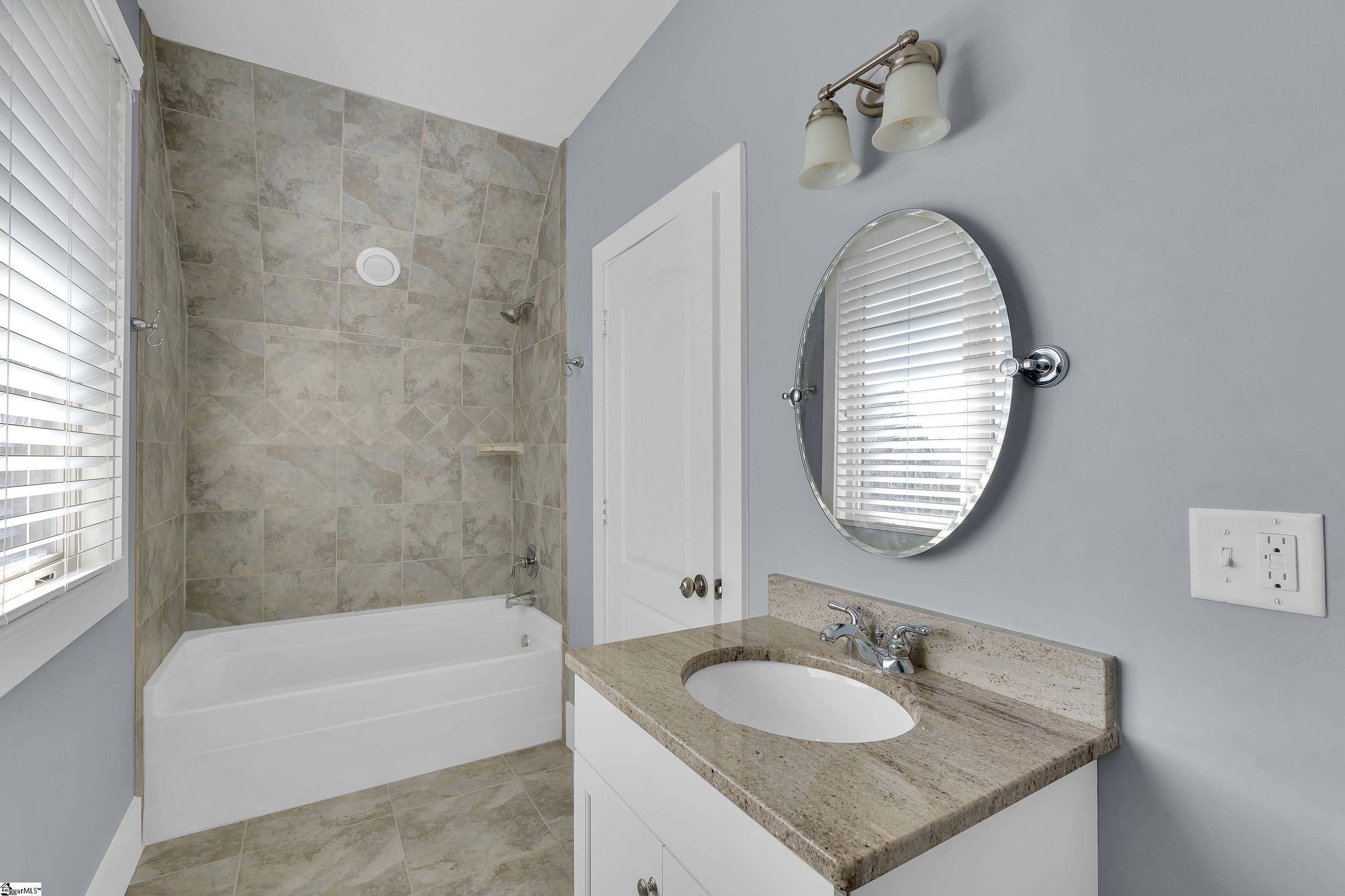 Piedmont, South Carolina, 29673, United States, 4 Bedrooms Bedrooms, ,4 BathroomsBathrooms,Residential,For Sale,2002140