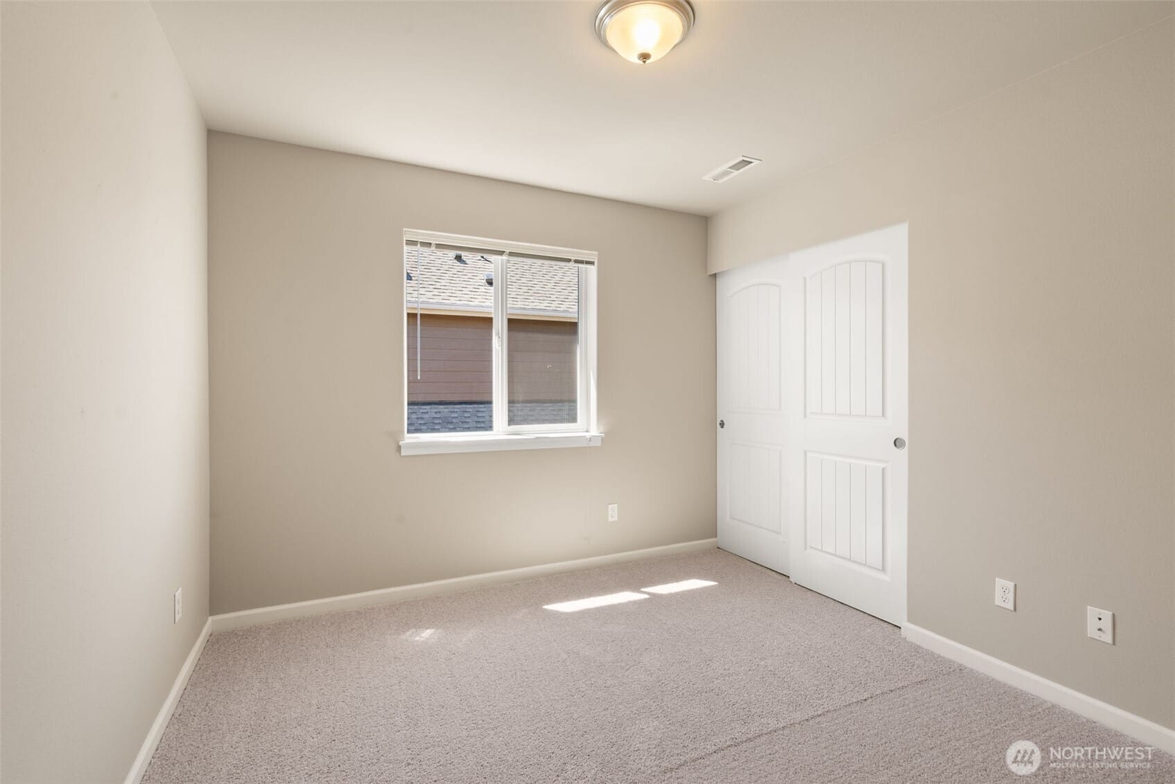 Puyallup, Washington, 98374, United States, 4 Bedrooms Bedrooms, ,3 BathroomsBathrooms,Residential,For Sale,1903446