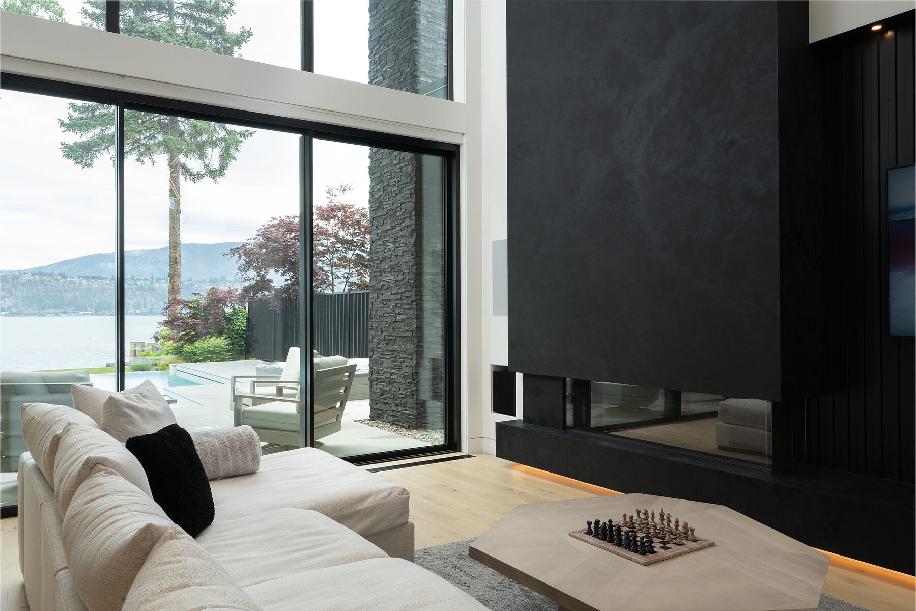  Luxury on the Abbott Corridor - 物件實景