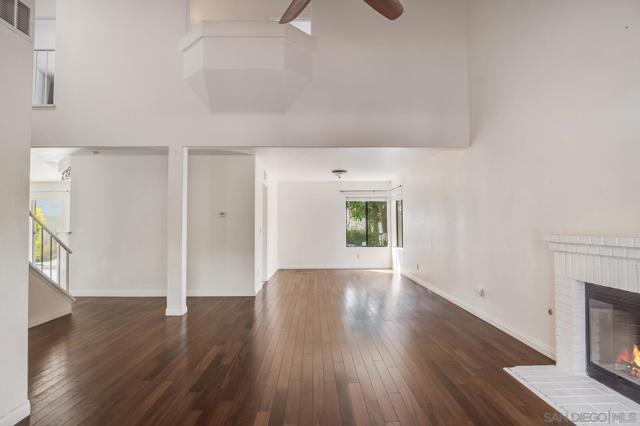 Spring Valley, California, 91977, United States, 4 Bedrooms Bedrooms, ,3 BathroomsBathrooms,Residential,For Sale,1923507