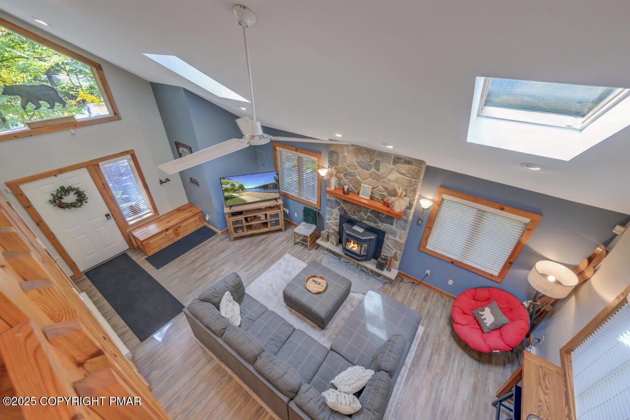 Pocono Pines, Pennsylvania, 18350, United States, 3 Bedrooms Bedrooms, ,2 BathroomsBathrooms,Residential,For Sale,1976304