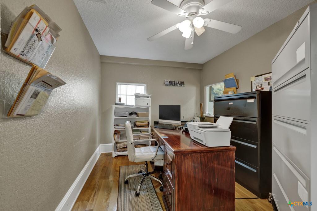 San Marcos, Texas, 78666, United States, 5 Bedrooms Bedrooms, ,1 BathroomBathrooms,Residential,For Sale,1944829