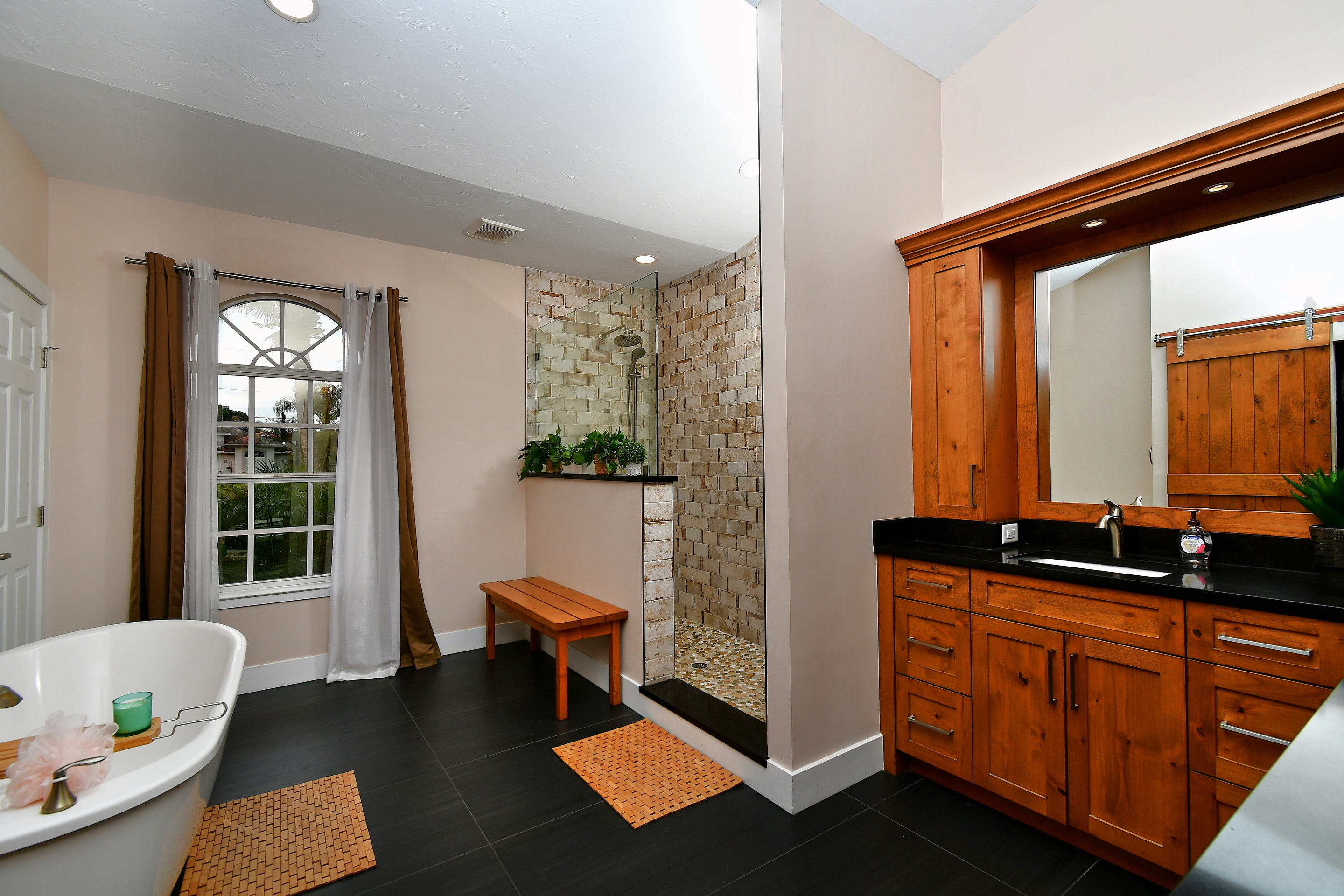 Lehigh, Florida, 33972, United States, 4 Bedrooms Bedrooms, ,3 BathroomsBathrooms,Residential,For Sale,1805225