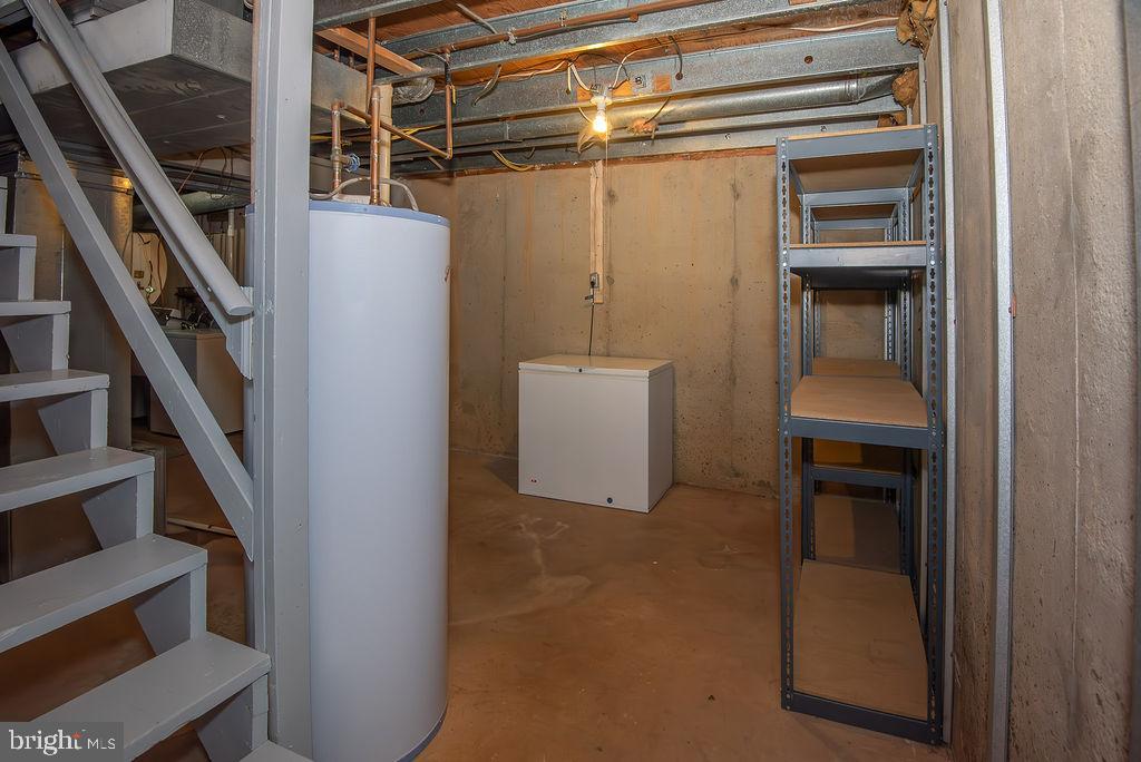 Springfield, Virginia, 22153, United States, 4 Bedrooms Bedrooms, ,3 BathroomsBathrooms,Residential,For Sale,2015320