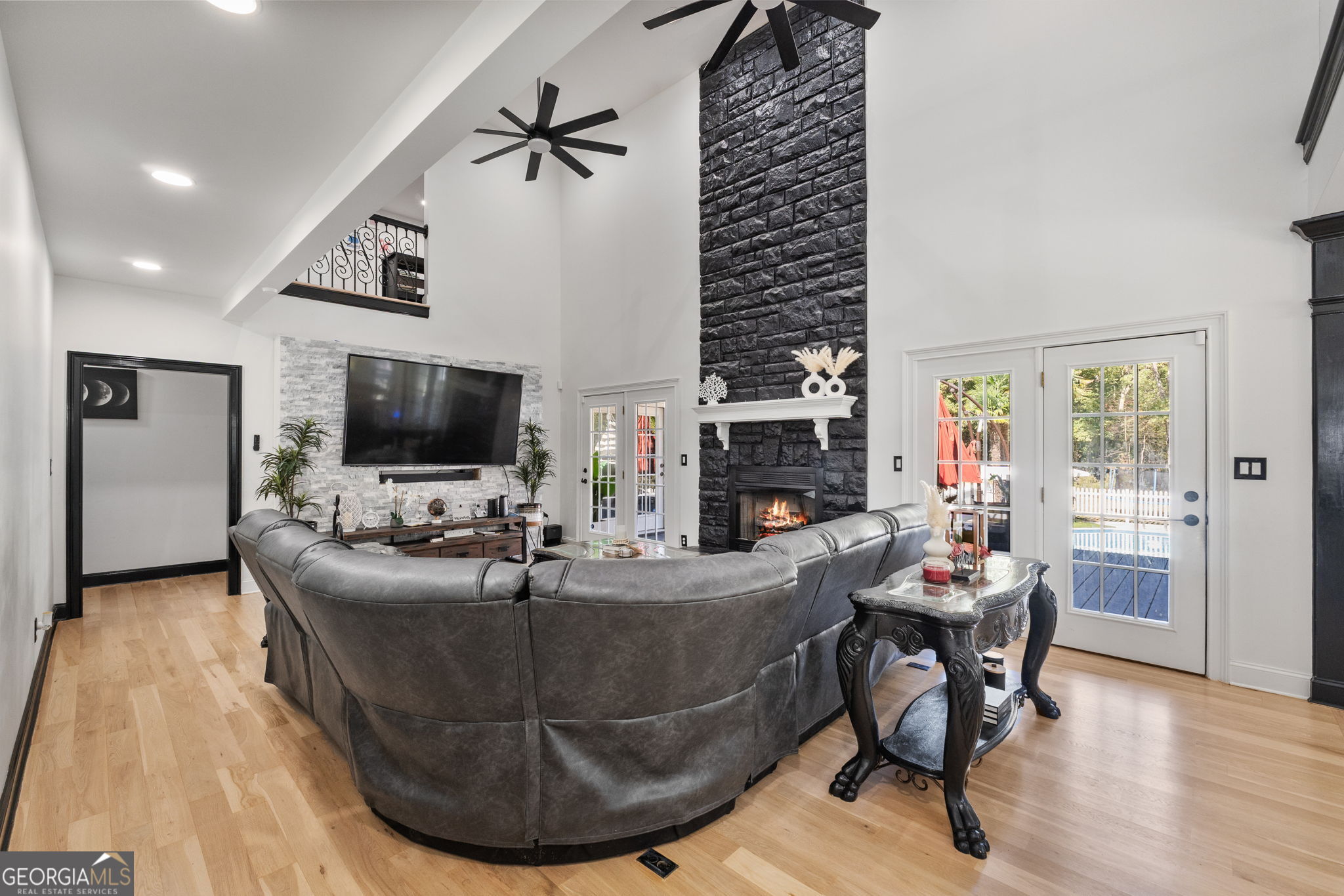 Meansville, Georgia, 30256, United States, 5 Bedrooms Bedrooms, ,4 BathroomsBathrooms,Residential,For Sale,2002650