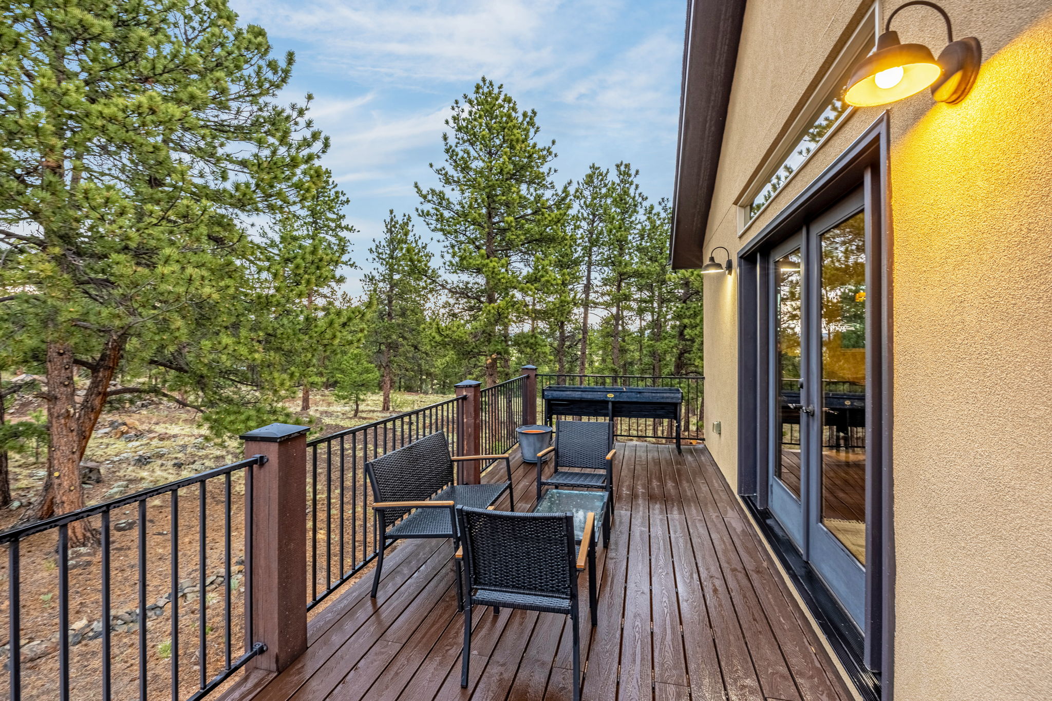 Guffey, Colorado, 80820, United States, 3 Bedrooms Bedrooms, ,2 BathroomsBathrooms,Residential,For Sale,1847309