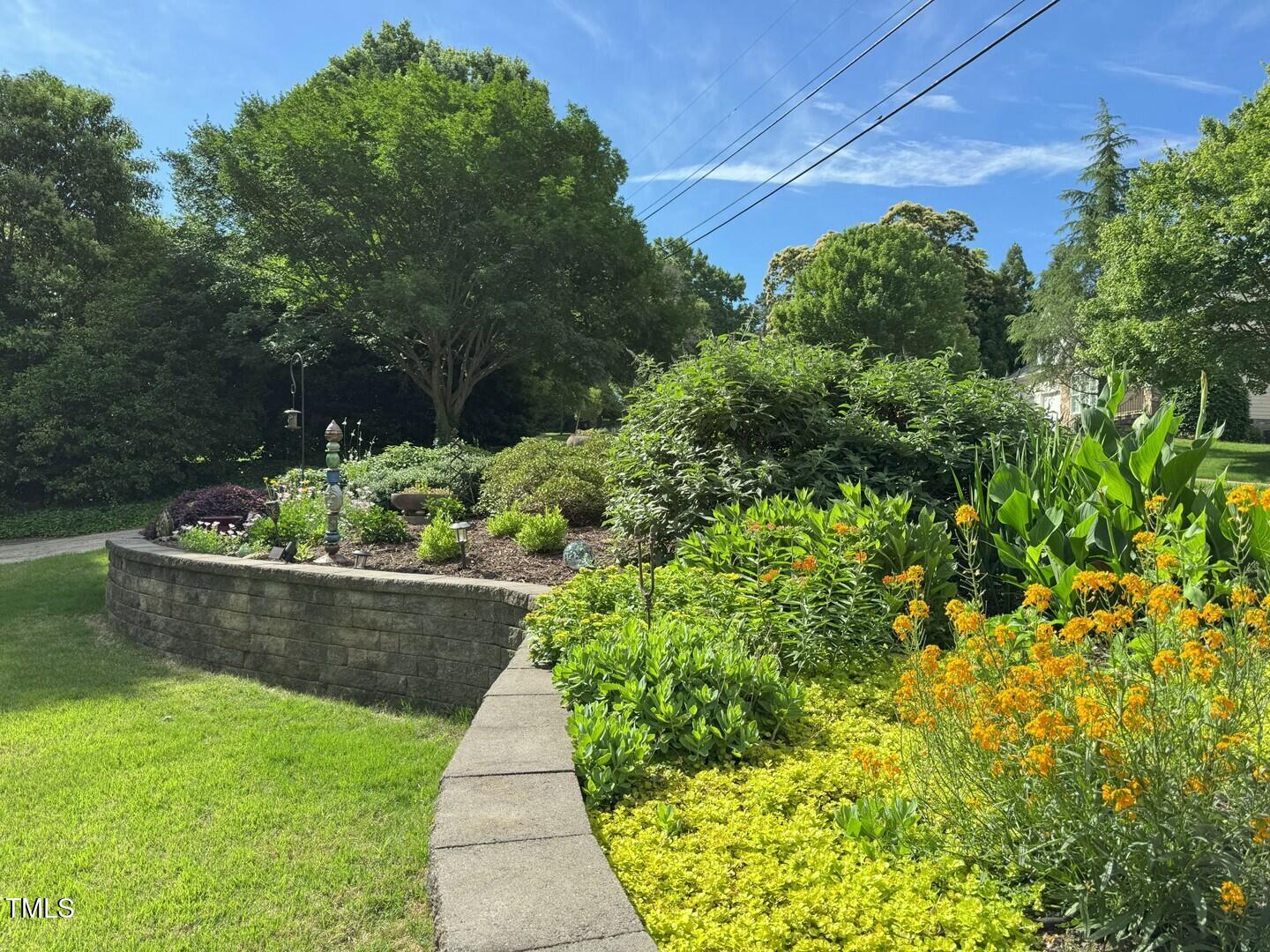 Raleigh, North Carolina, 27609, United States, 3 Bedrooms Bedrooms, ,2 BathroomsBathrooms,Residential,For Sale,1826657