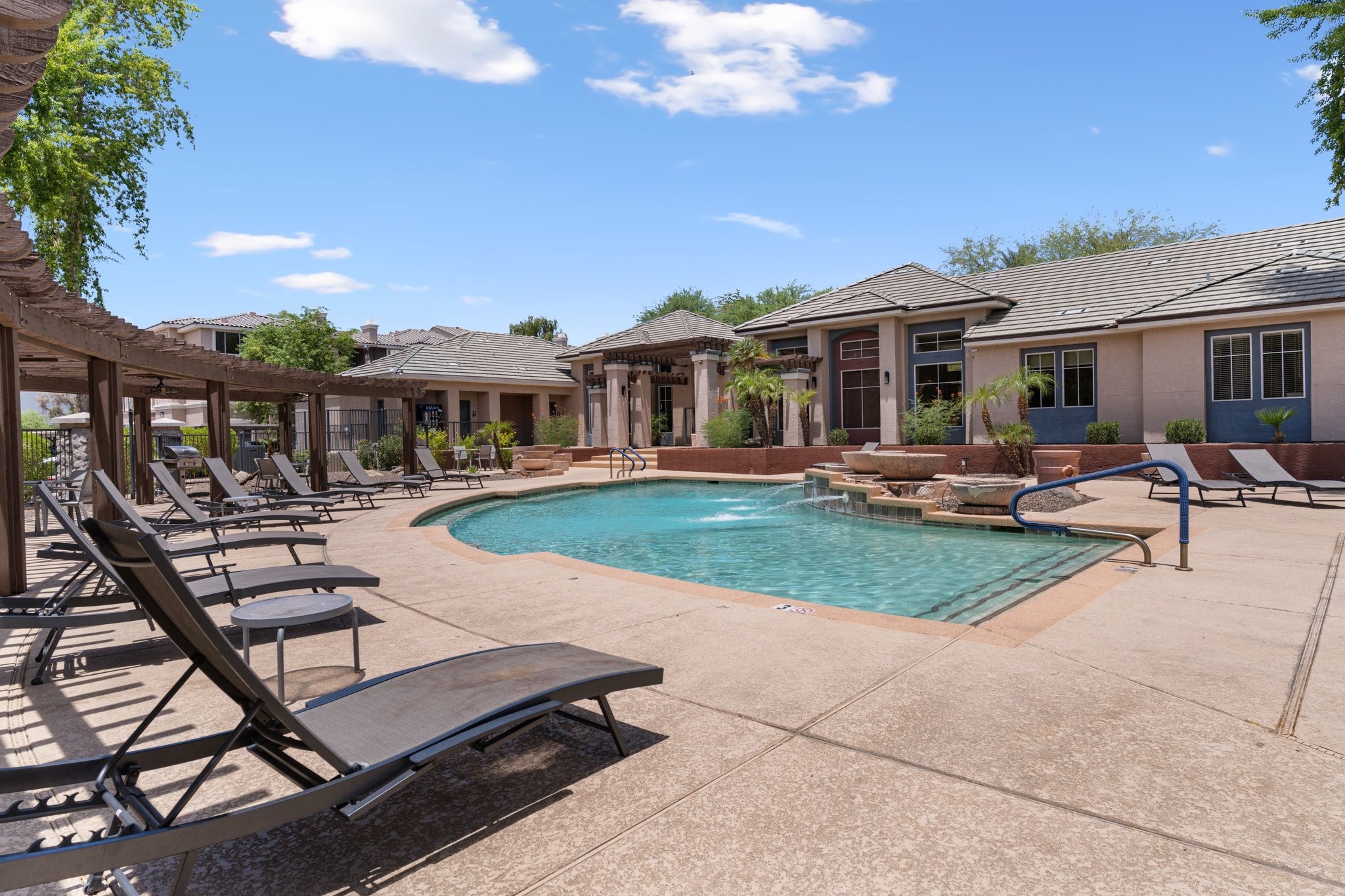  5345 E Van Buren Street ¦Phoenix, AZ - 物件實景