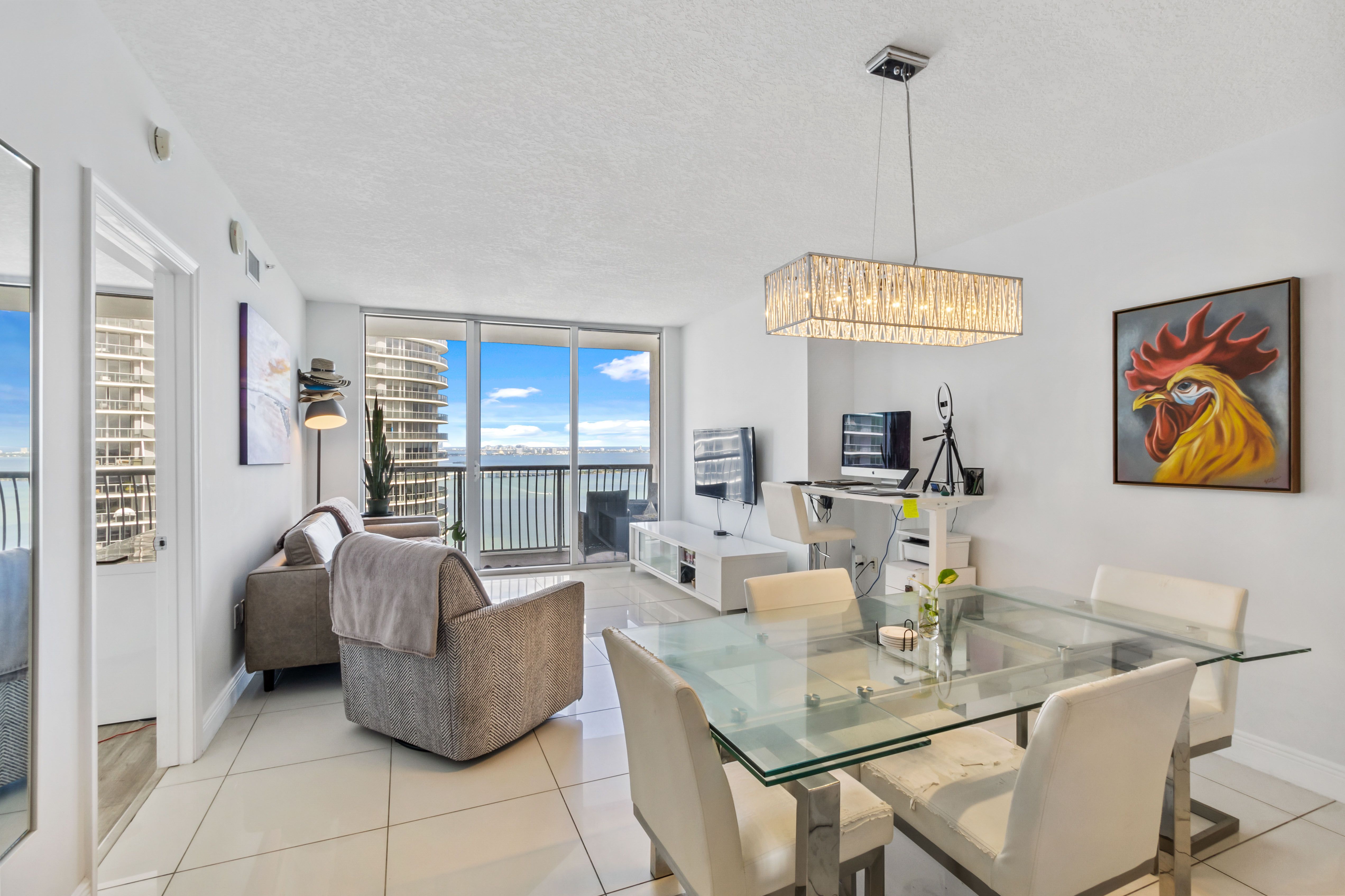 1750 N Bayshore Dr, Miami, FL, 33132 