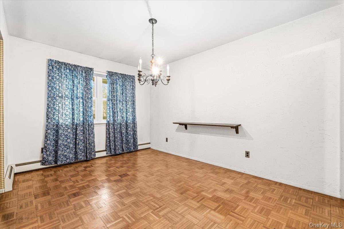 Mahopac, New York, 10541, United States, 4 Bedrooms Bedrooms, ,2 BathroomsBathrooms,Residential,For Sale,2001665