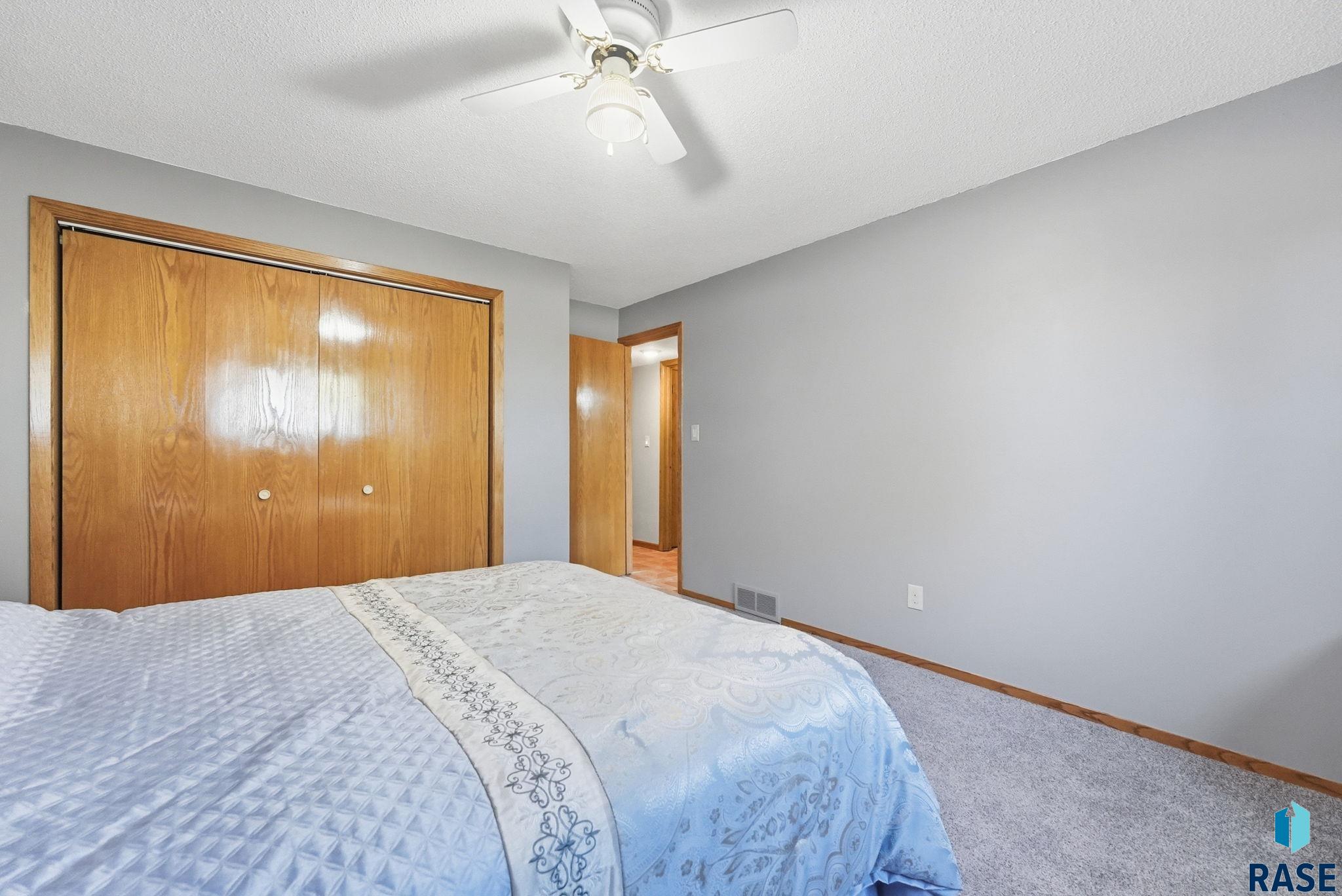 Sioux Falls, South Dakota, 57106, United States, 4 Bedrooms Bedrooms, ,2 BathroomsBathrooms,Residential,For Sale,2042590