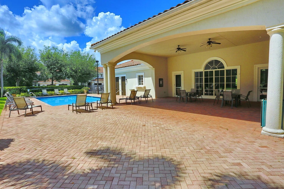 Delray Beach, Florida, 33484, United States, 4 Bedrooms Bedrooms, ,3 BathroomsBathrooms,Residential,For Sale,1943526