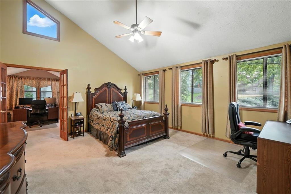 Roswell, Georgia, 30076, United States, 5 Bedrooms Bedrooms, ,4 BathroomsBathrooms,Residential,For Sale,1917059