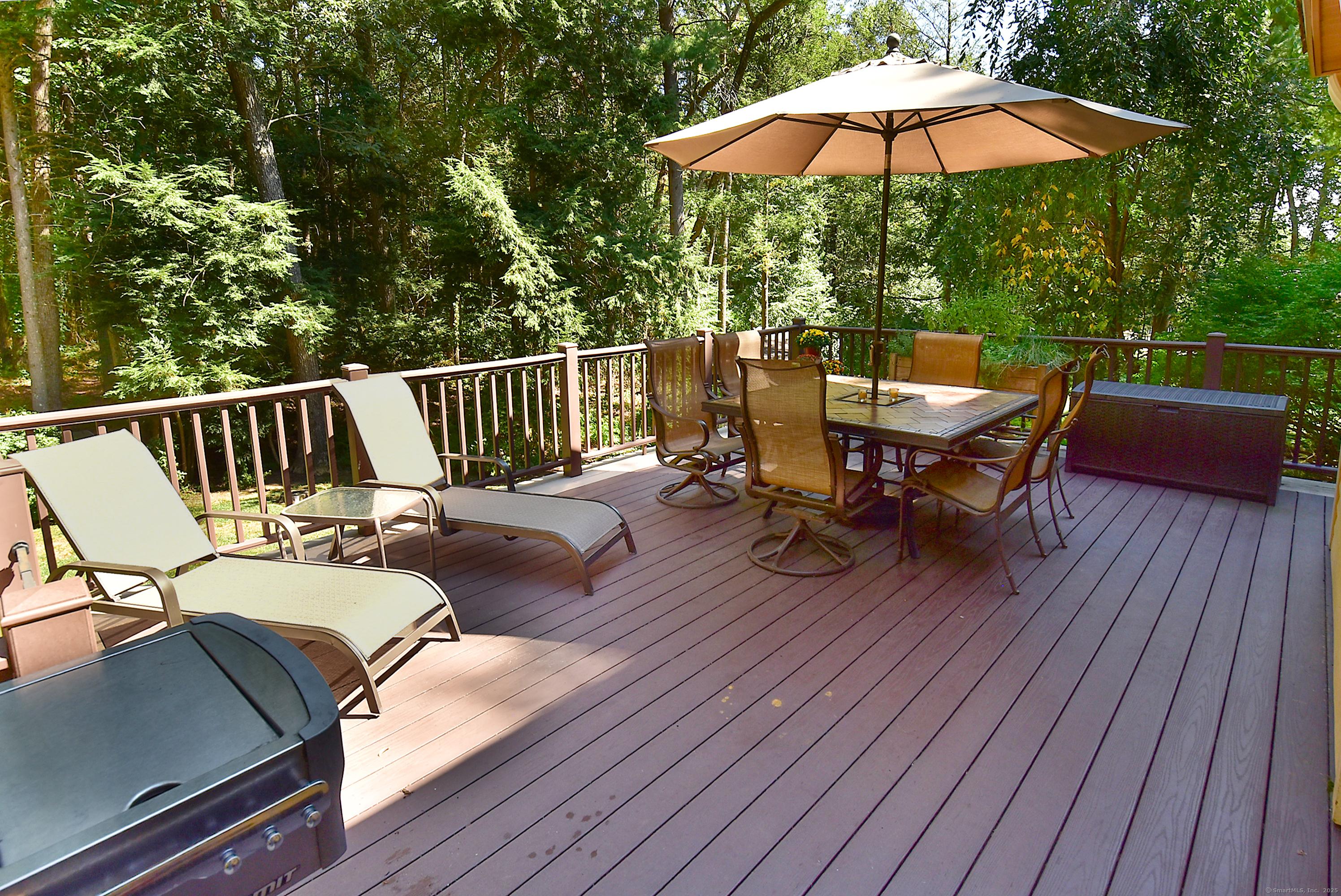 Windsor, Connecticut, 06095, United States, 4 Bedrooms Bedrooms, ,3 BathroomsBathrooms,Residential,For Sale,1936902
