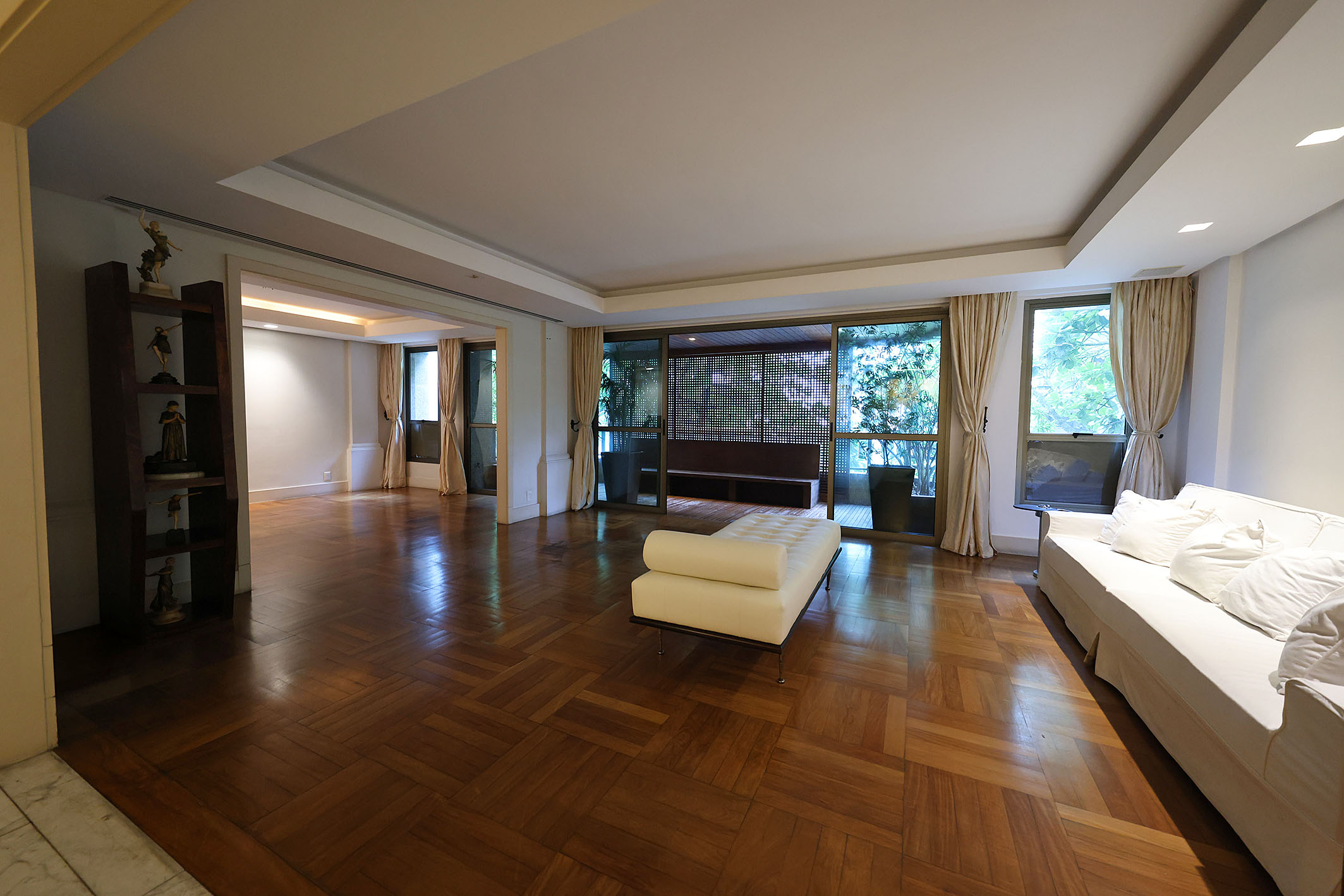  Spacious residence with terrace in a prime Leblon location - 物件實景