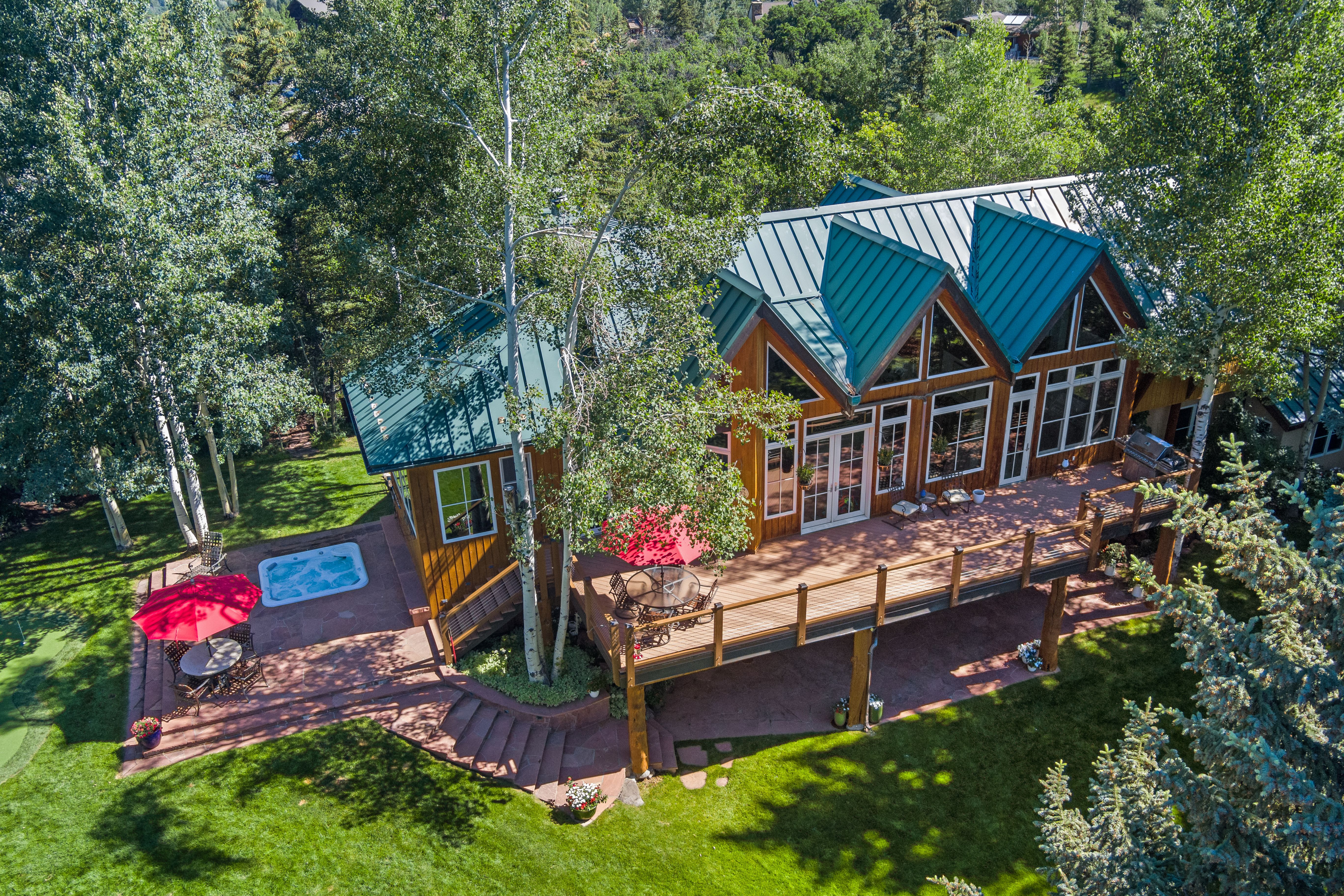  Rare 2.4 Acre Property - 物件實景