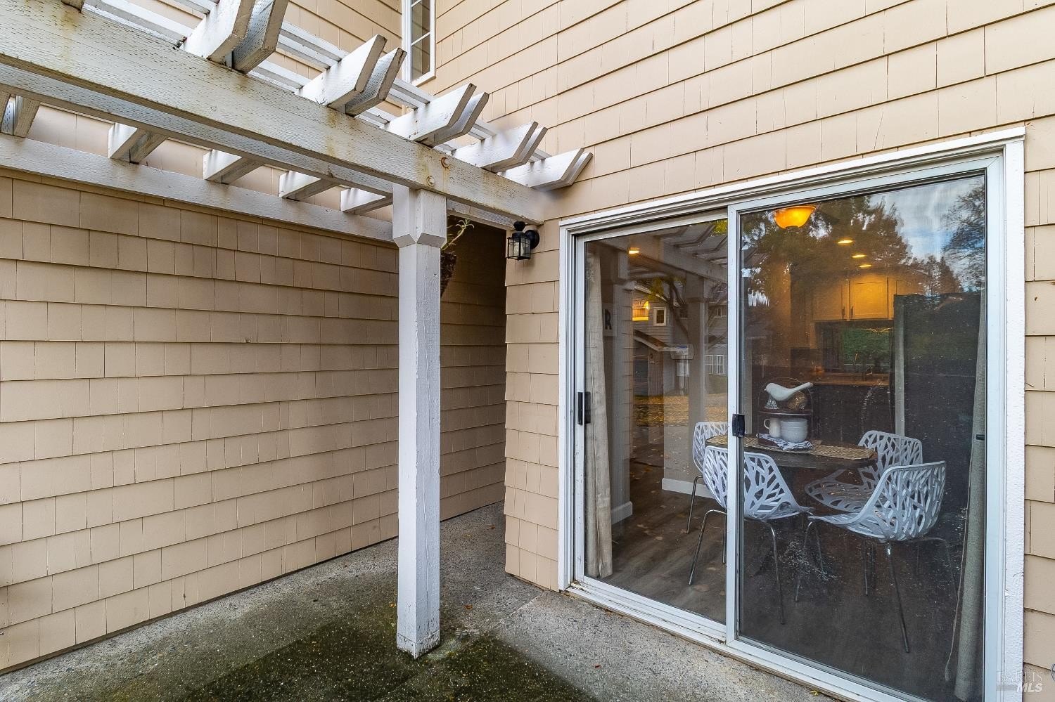 Martinez, California, 94553, United States, 3 Bedrooms Bedrooms, ,3 BathroomsBathrooms,Residential,For Sale,1990970