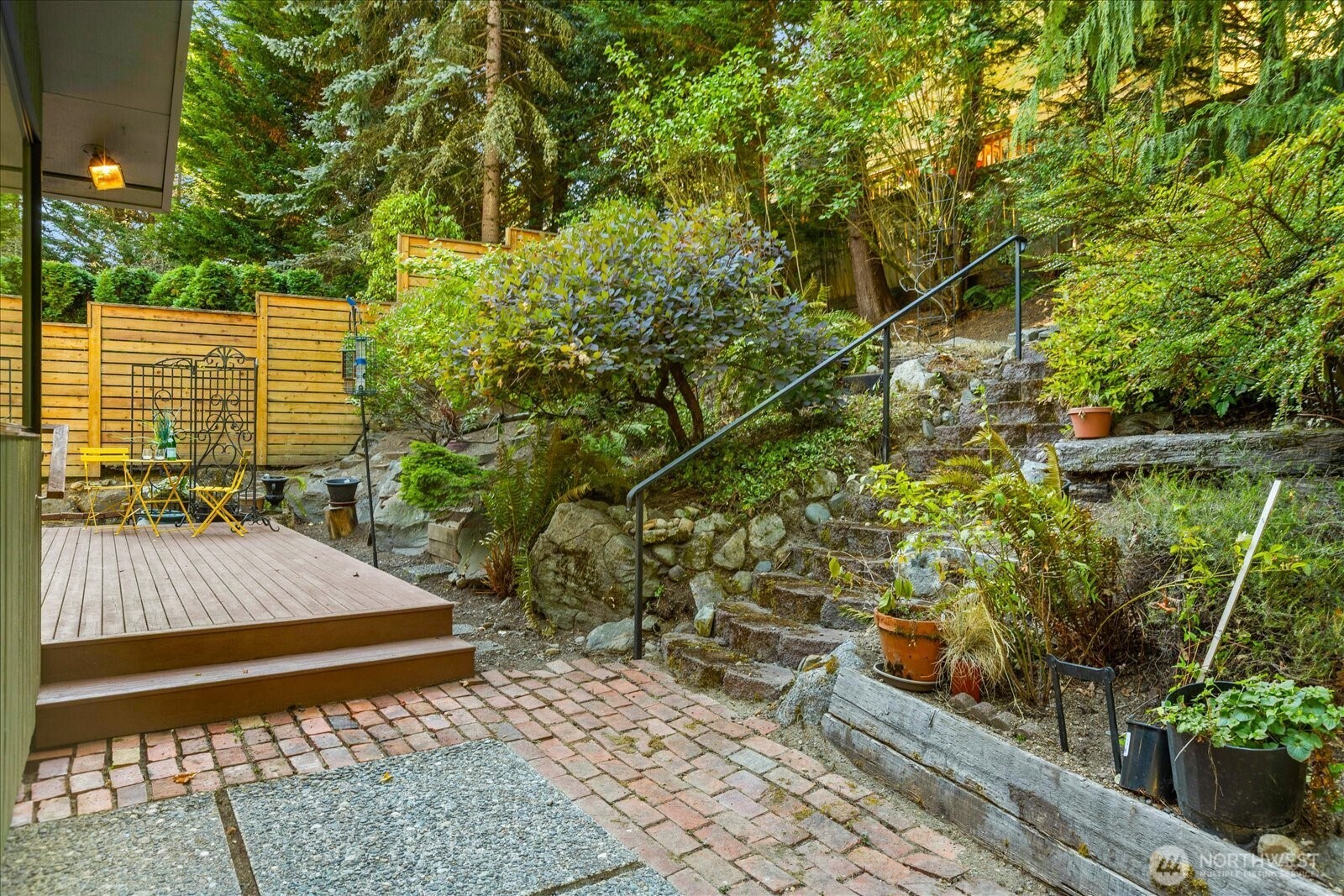 Edmonds, Washington, 98026, United States, 3 Bedrooms Bedrooms, ,1 BathroomBathrooms,Residential,For Sale,1950976