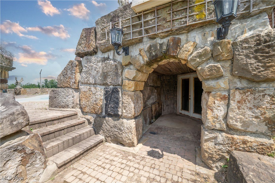 Diamond, Ohio, 44412, United States, 5 Bedrooms Bedrooms, ,5 BathroomsBathrooms,Residential,For Sale,1983781