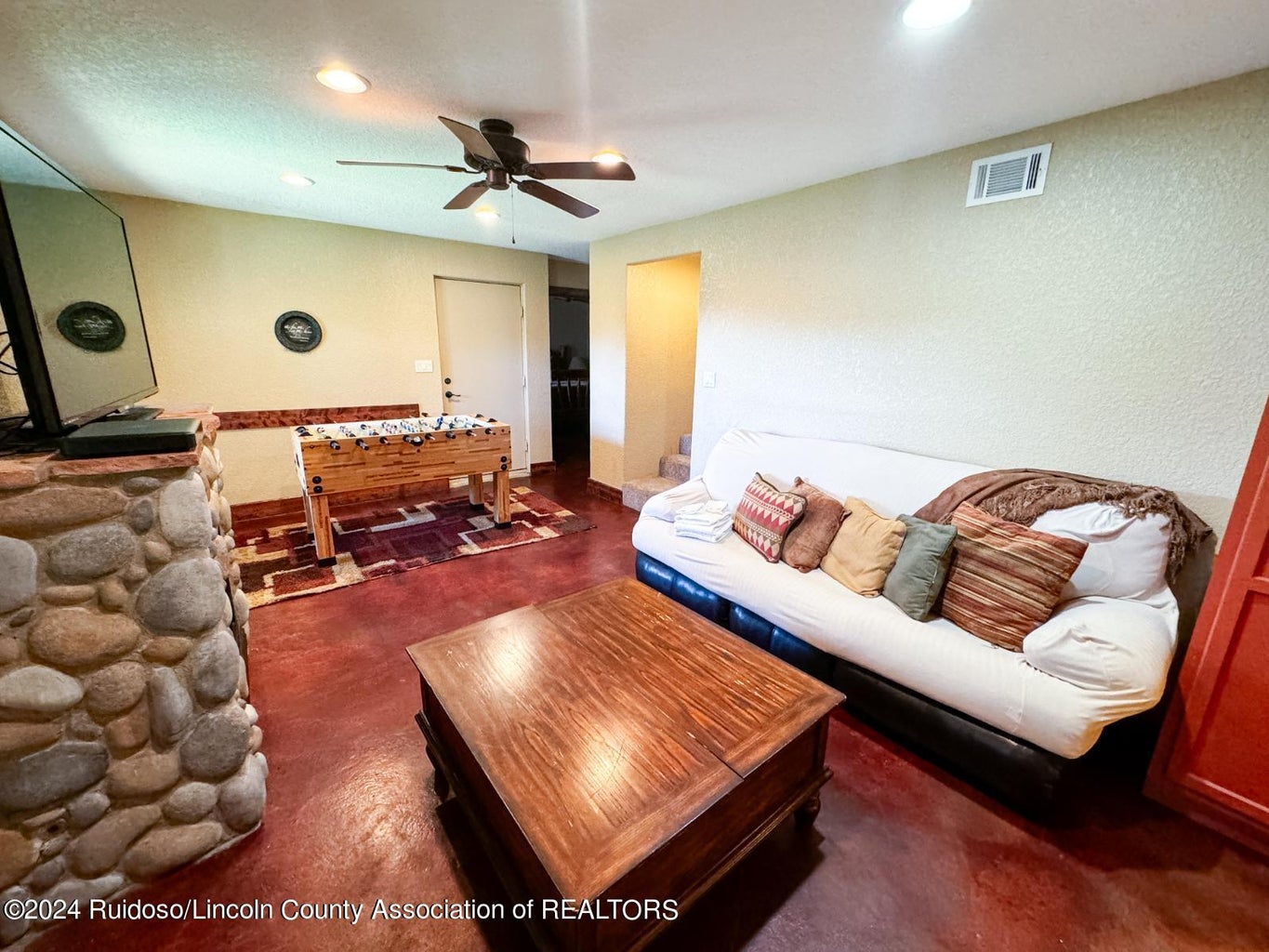 105 Abbey Place, Ruidoso, New Mexico, 88345, United States, 4 Bedrooms Bedrooms, ,5 BathroomsBathrooms,Residential,For Sale,105 Abbey Place,1628015