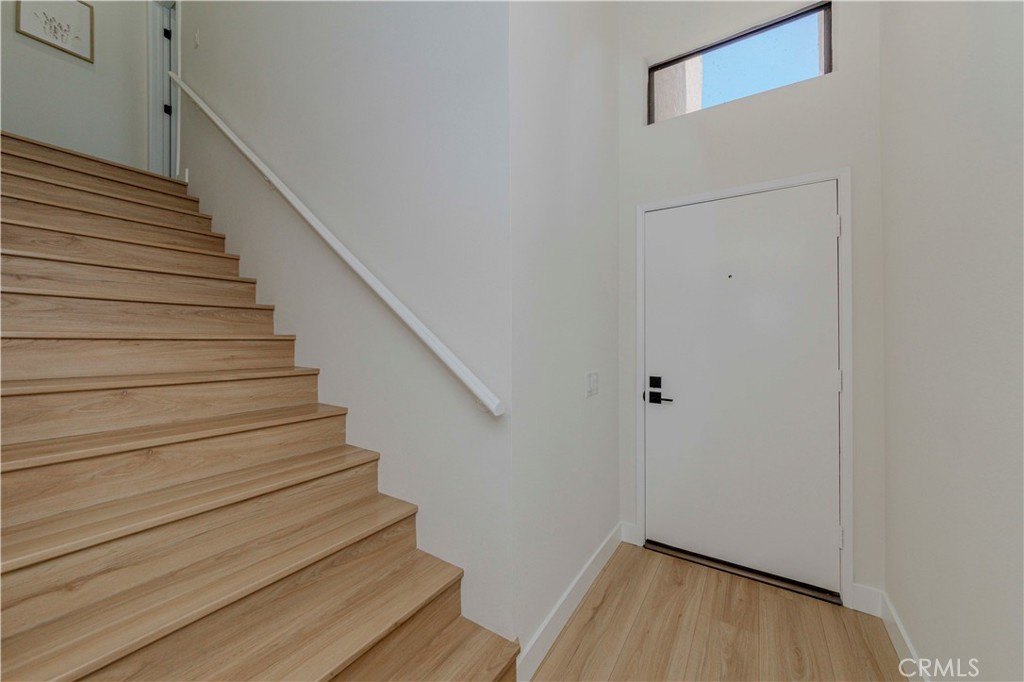 Fullerton, California, 92833, United States, 2 Bedrooms Bedrooms, ,3 BathroomsBathrooms,Residential,For Sale,1890982