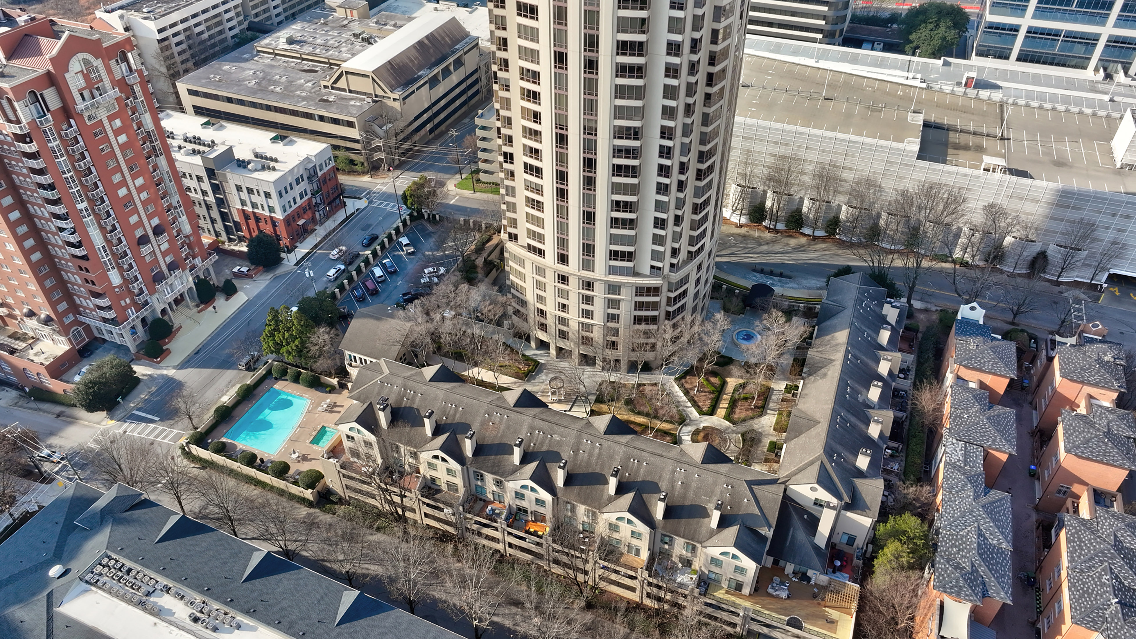  Welcome to Unit 2150 at The Oaks at Buckhead - 物件實景