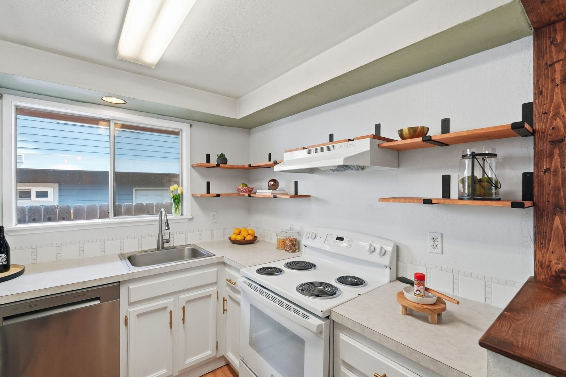 1454 NW Fresno Avenue Bend, OR 97703 - 物件實景