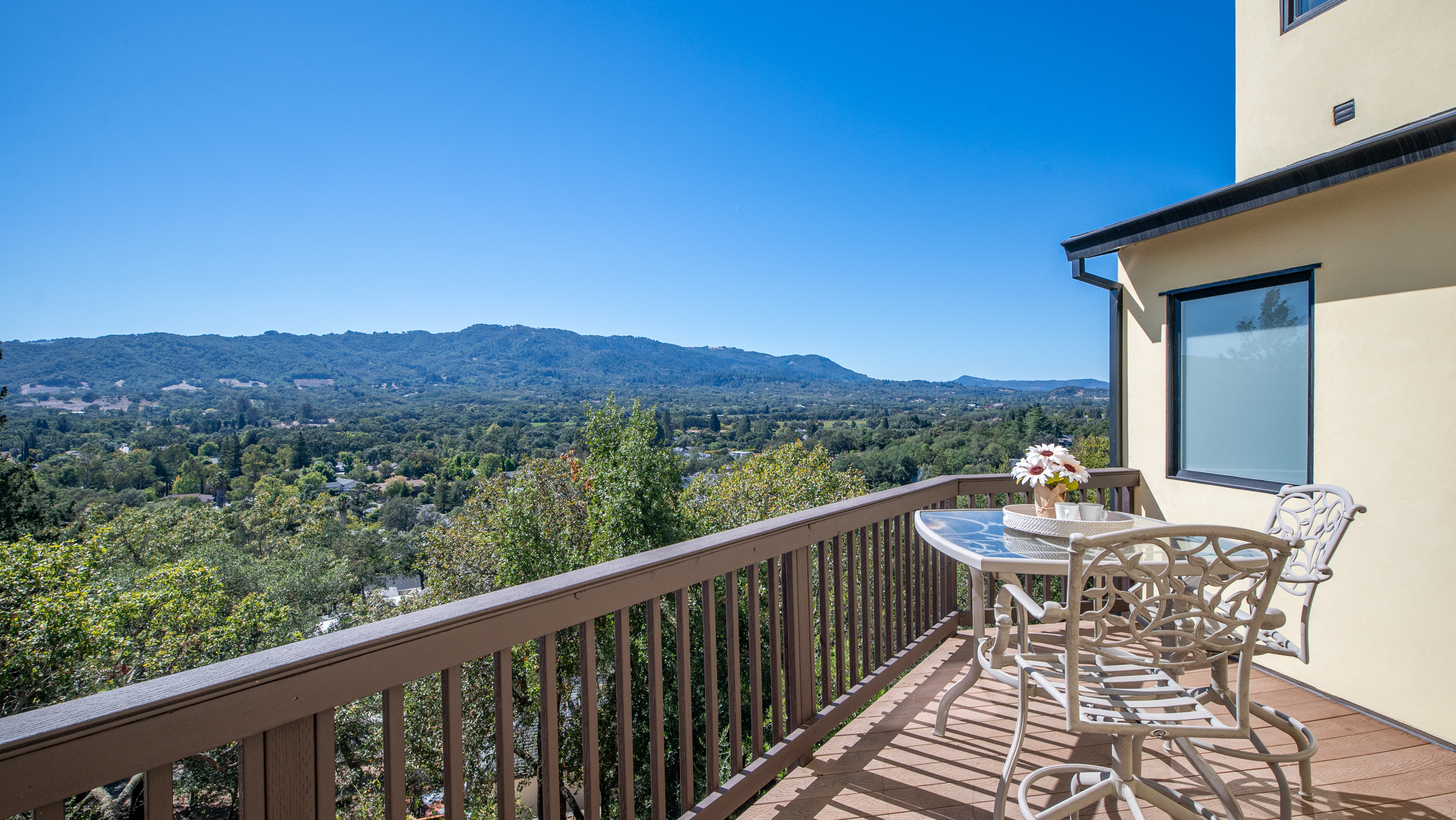  Panoramic Sonoma Views & Income-Producing ADU - 物件實景