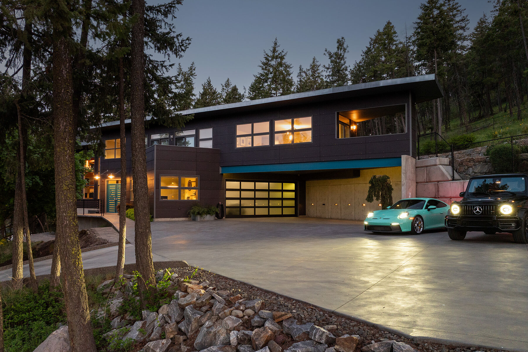 Architectural Glenmore Home - 物件實景