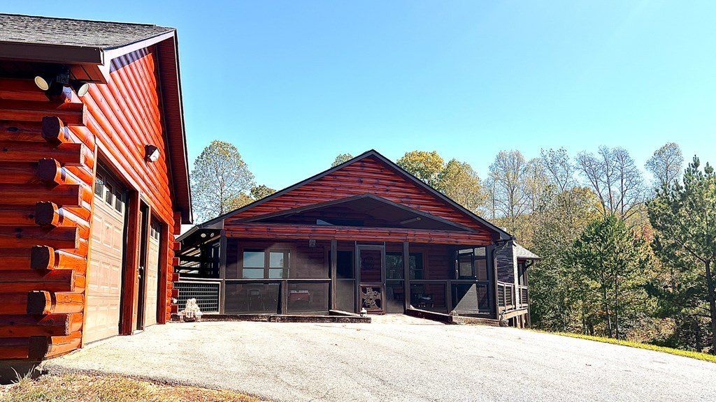 Blairsville, Georgia, 30512, United States, 3 Bedrooms Bedrooms, ,2 BathroomsBathrooms,Residential,For Sale,1930020