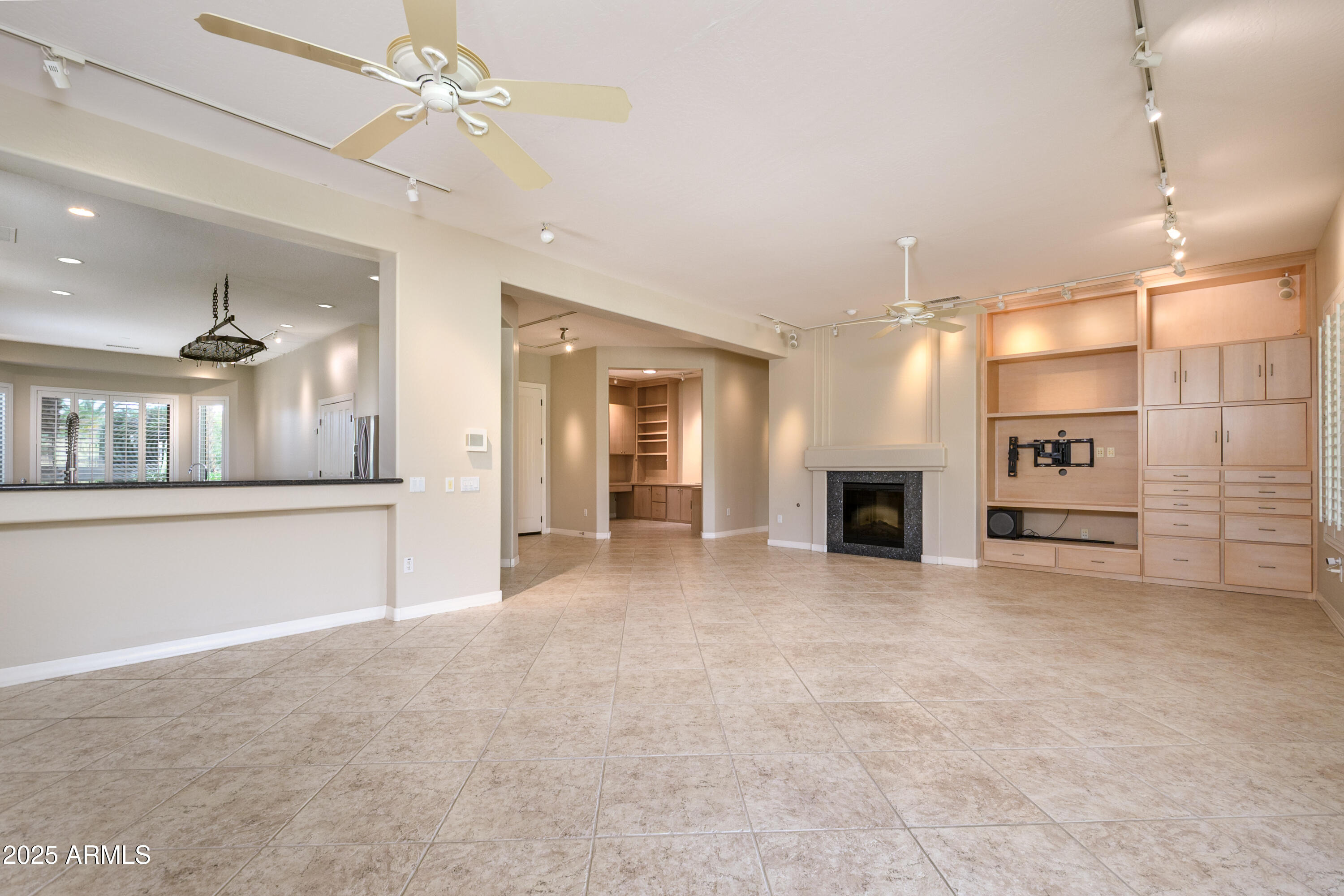 Surprise, Arizona, 85374, United States, 2 Bedrooms Bedrooms, ,Residential,For Sale,1932310