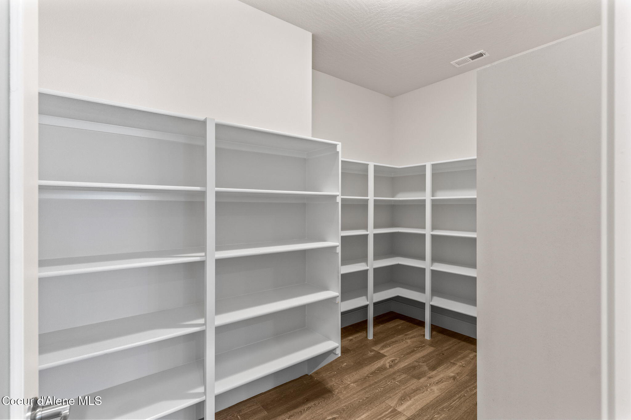 Rathdrum, Idaho, 83858, United States, 3 Bedrooms Bedrooms, ,1 BathroomBathrooms,Residential,For Sale,1998939