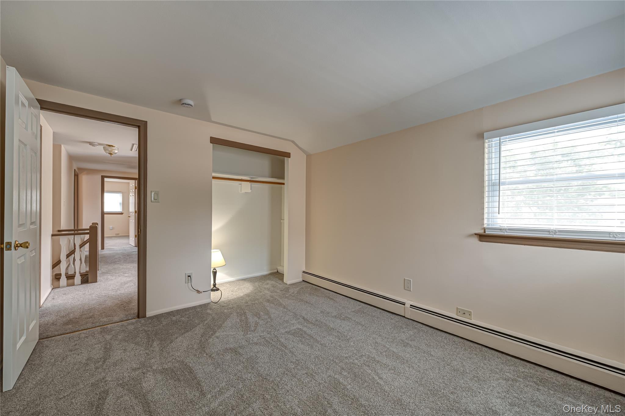  16 Sussex Lane, Lake Grove, NY, 11755 - 物件實景