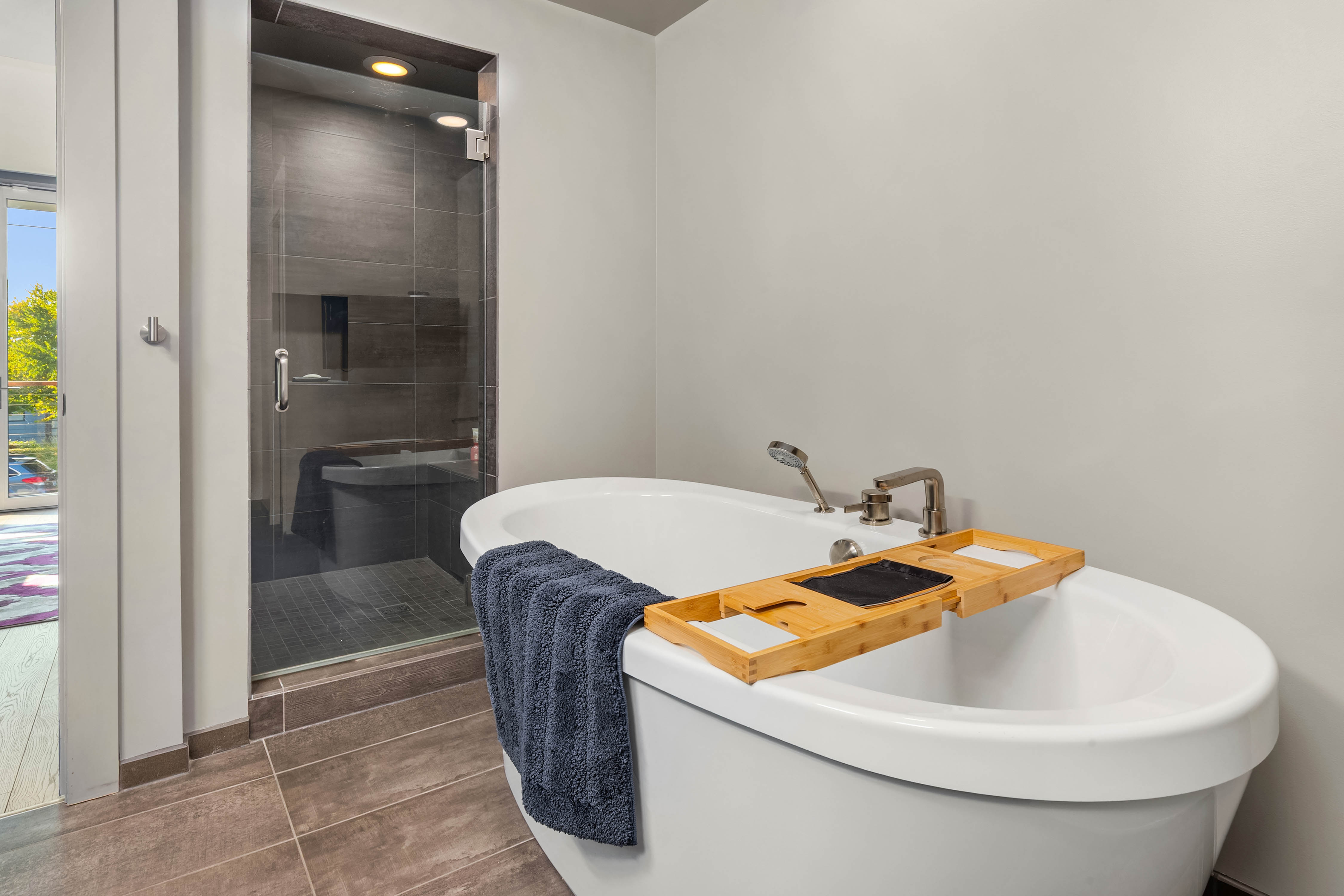  2830 Fairview Ave E, Seattle, WA 98102 - 物件實景