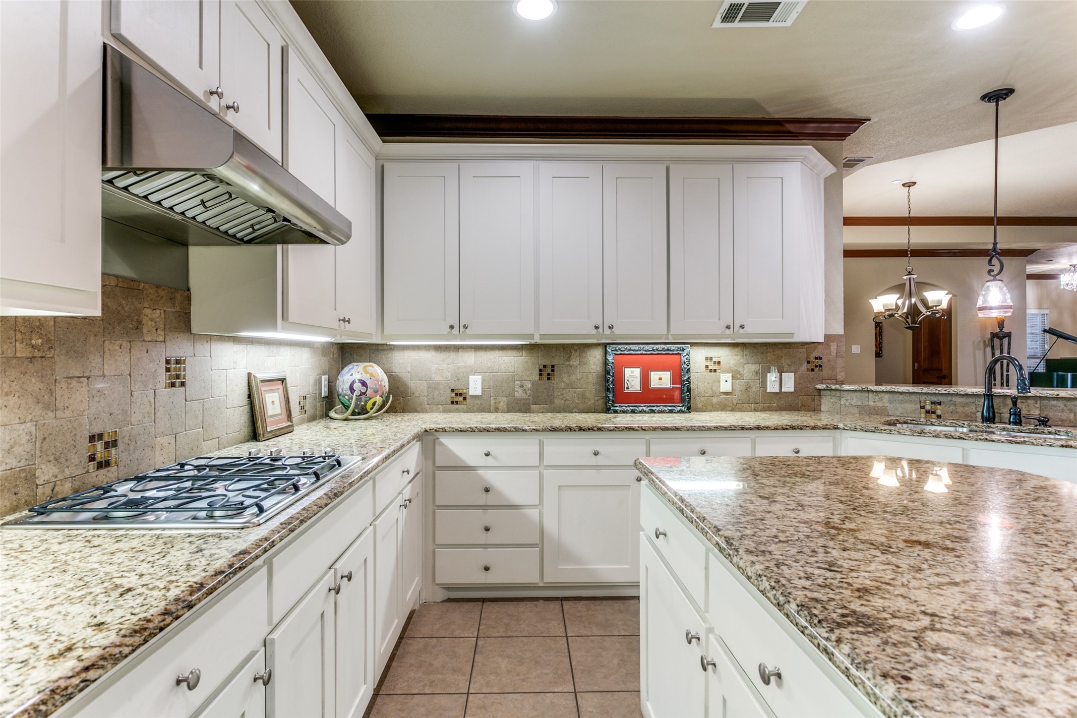 Grapevine, Texas, 76051, United States, 3 Bedrooms Bedrooms, ,2 BathroomsBathrooms,Residential,For Sale,1857561