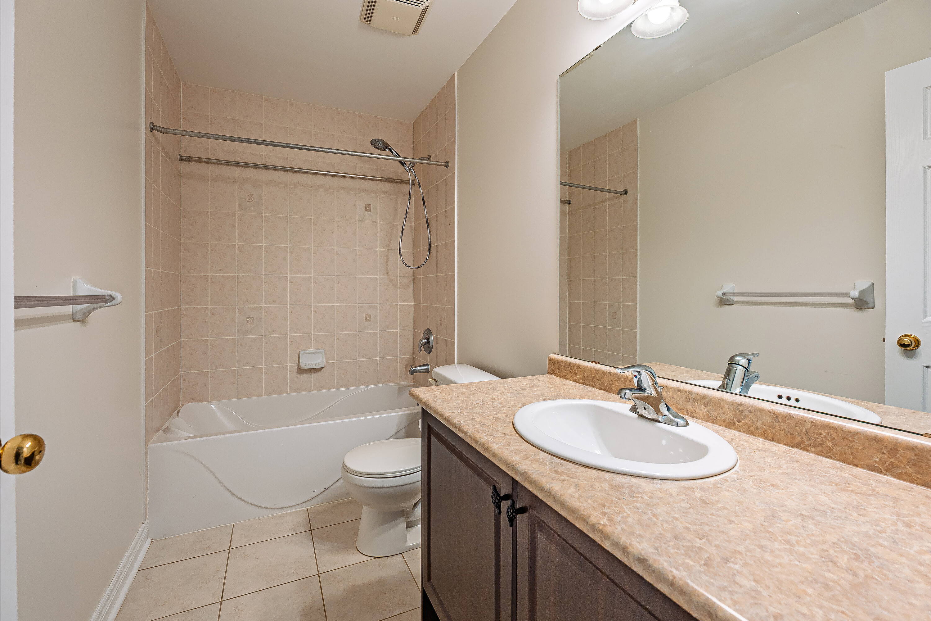  Victoria Village - 物件實景