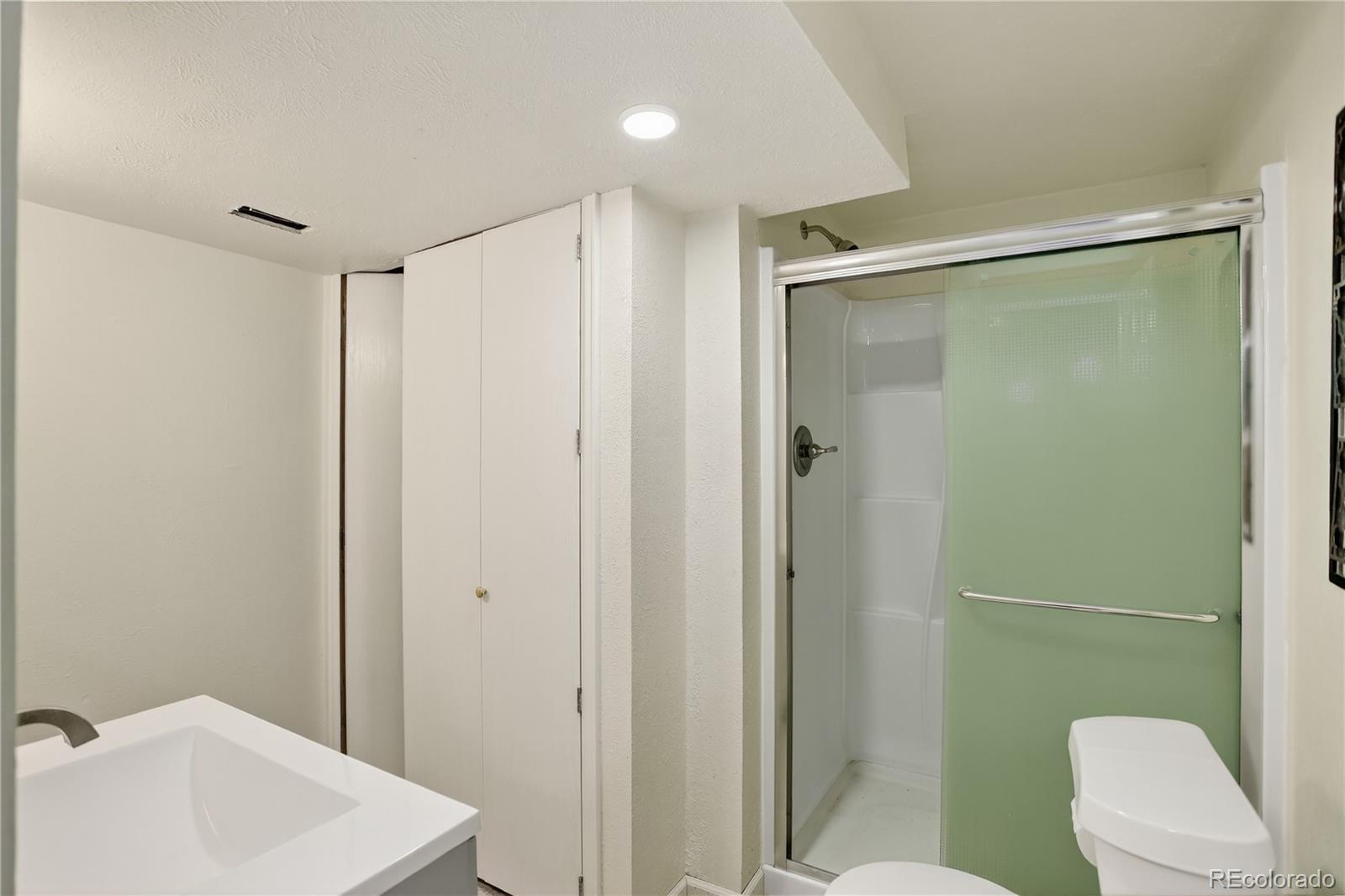 Thornton, Colorado, 80241, United States, 3 Bedrooms Bedrooms, ,1 BathroomBathrooms,Residential,For Sale,1876572