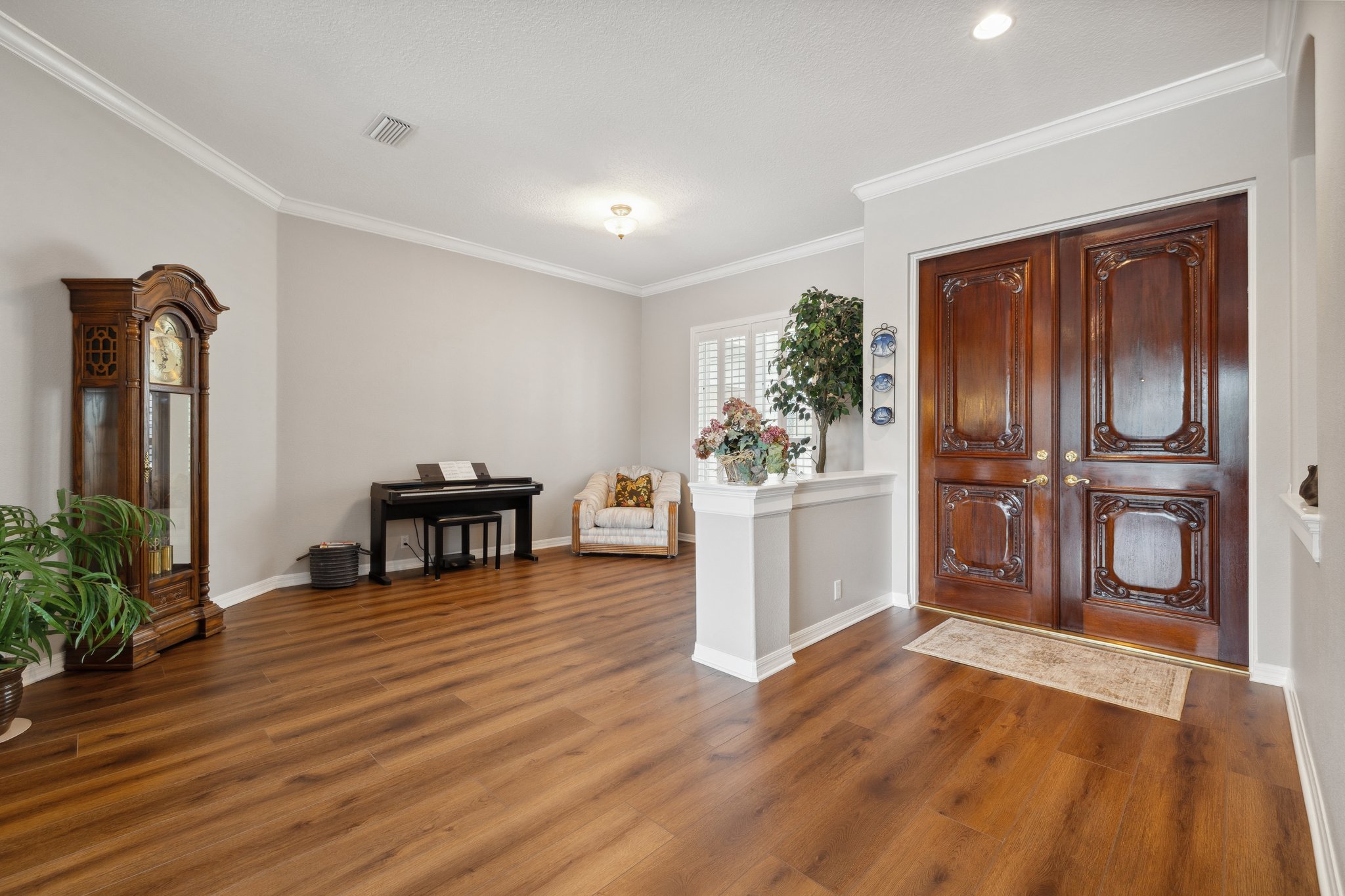 Tampa, Florida, 33647, United States, 5 Bedrooms Bedrooms, ,4 BathroomsBathrooms,Residential,For Sale,1835178