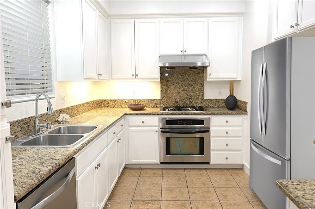 Corona, California, 92878, United States, 4 Bedrooms Bedrooms, ,3 BathroomsBathrooms,Residential,For Sale,2002963