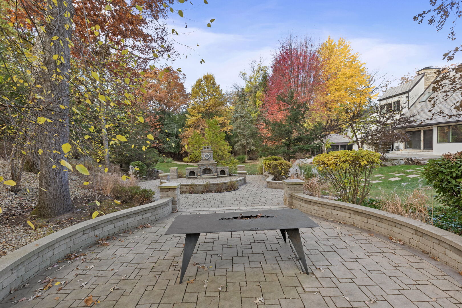 Barrington Hills, Illinois, 60010, United States, 4 Bedrooms Bedrooms, ,6 BathroomsBathrooms,Residential,For Sale,1989014